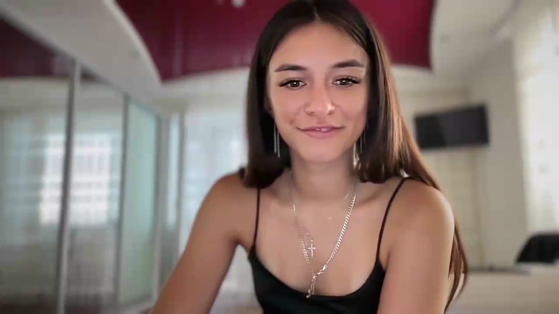 Gallery image thumbnail from Selene_Muse's myfreecams stream on, 09/01/2026, 10:34 image 11 of 20