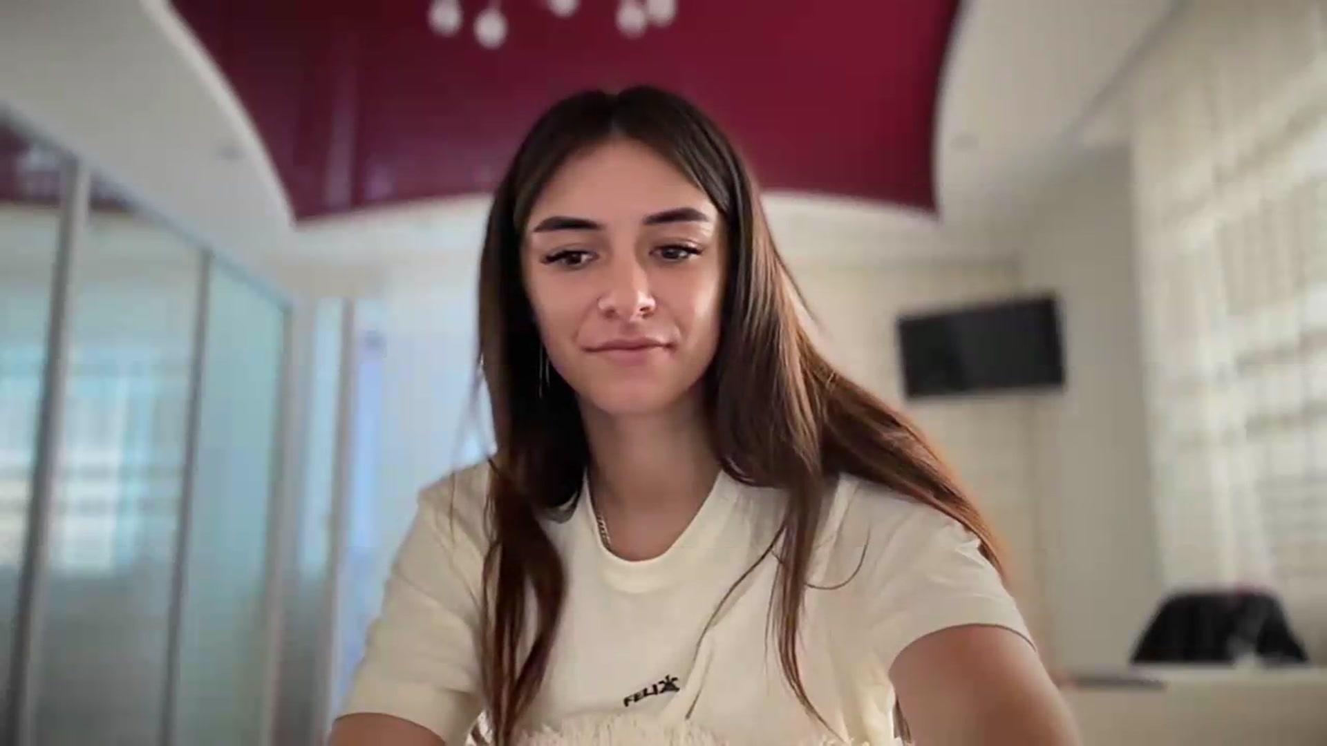 Gallery image thumbnail from Selene_Muse's myfreecams stream on, 09/02/2026, 08:57 image 18 of 20