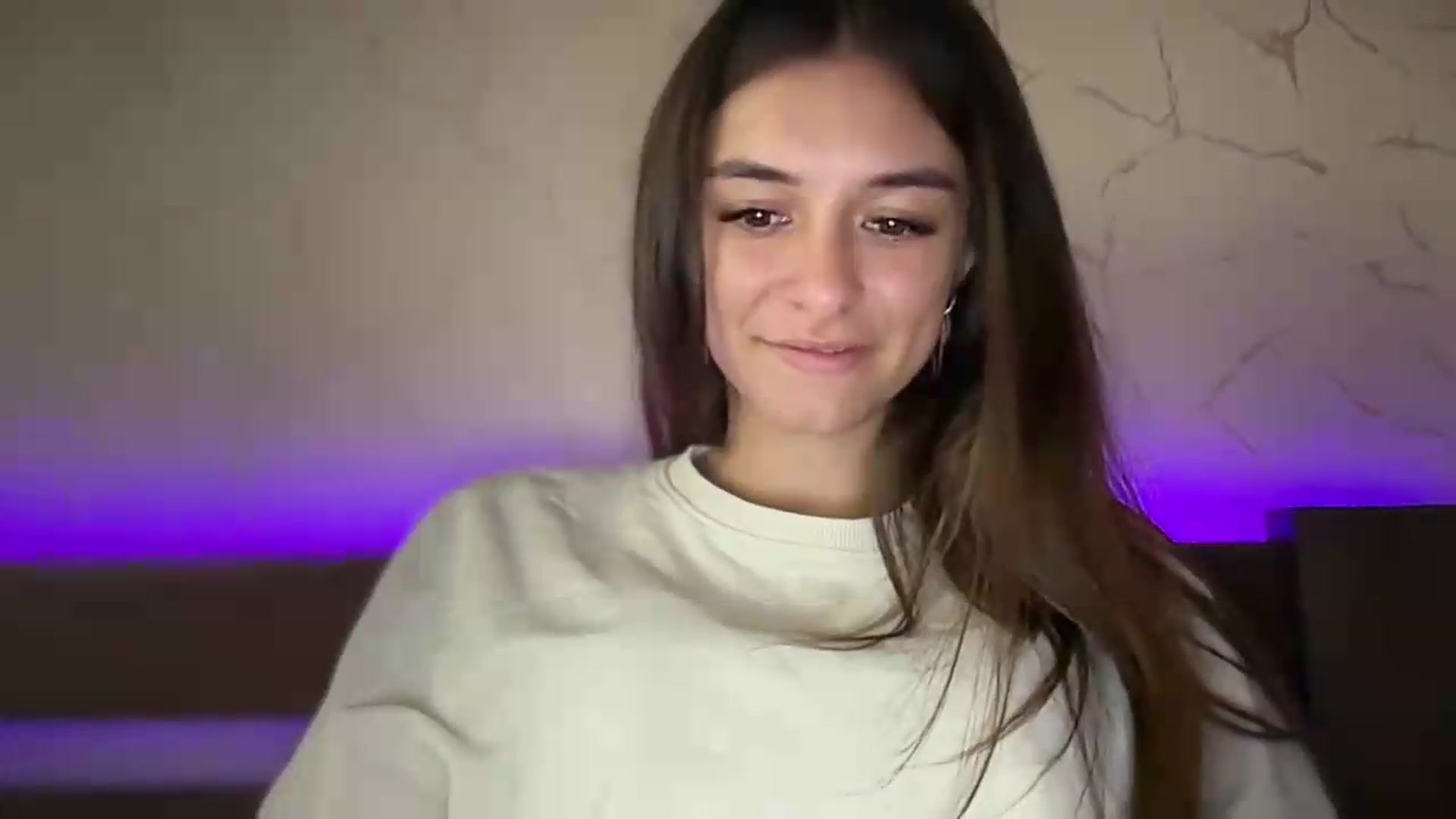 Gallery image thumbnail from Selene_Muse's myfreecams stream on, 09/06/2026, 09:37 image 3 of 20