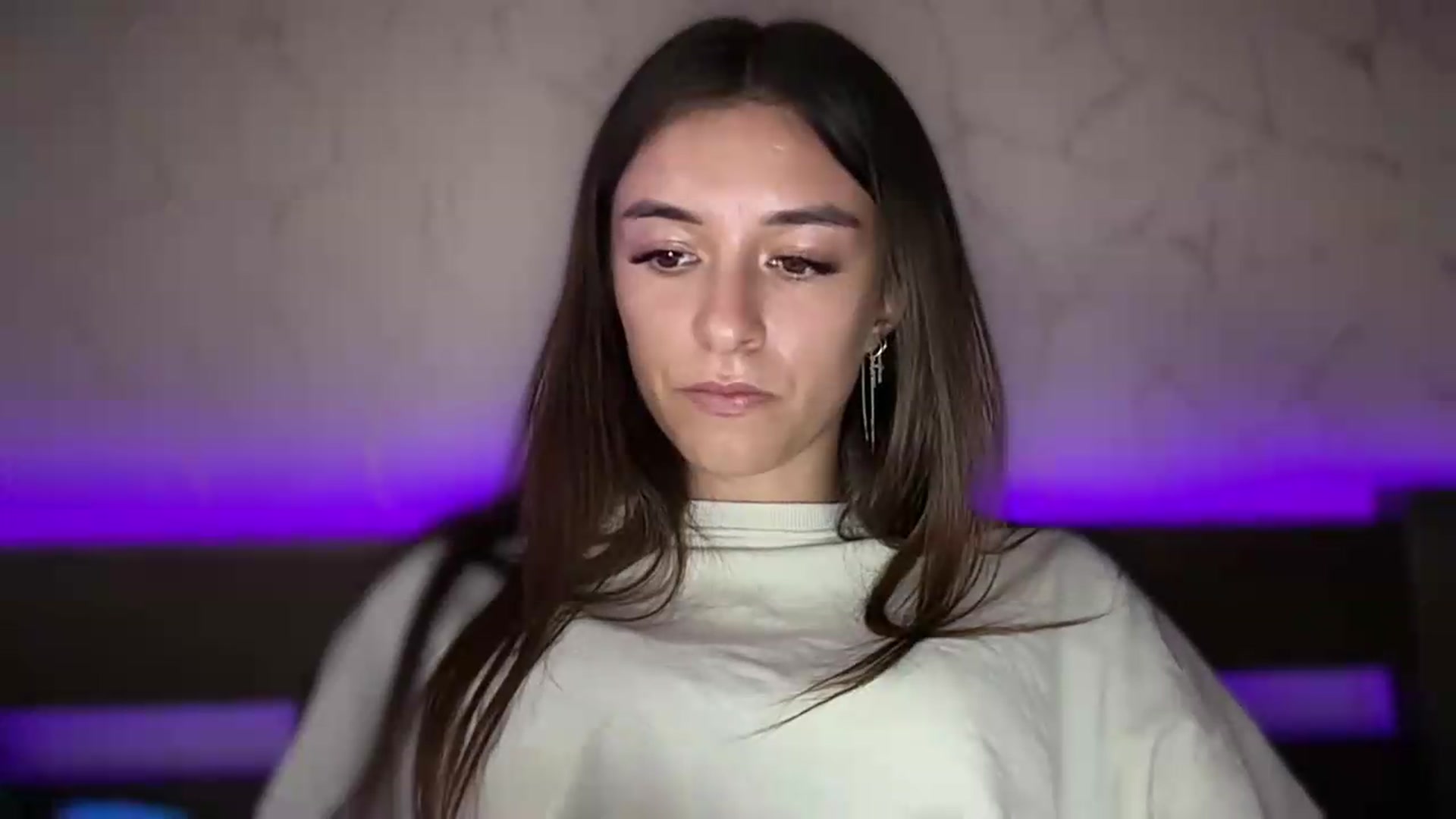 Gallery image thumbnail from Selene_Muse's myfreecams stream on, 09/06/2026, 13:36 image 6 of 20