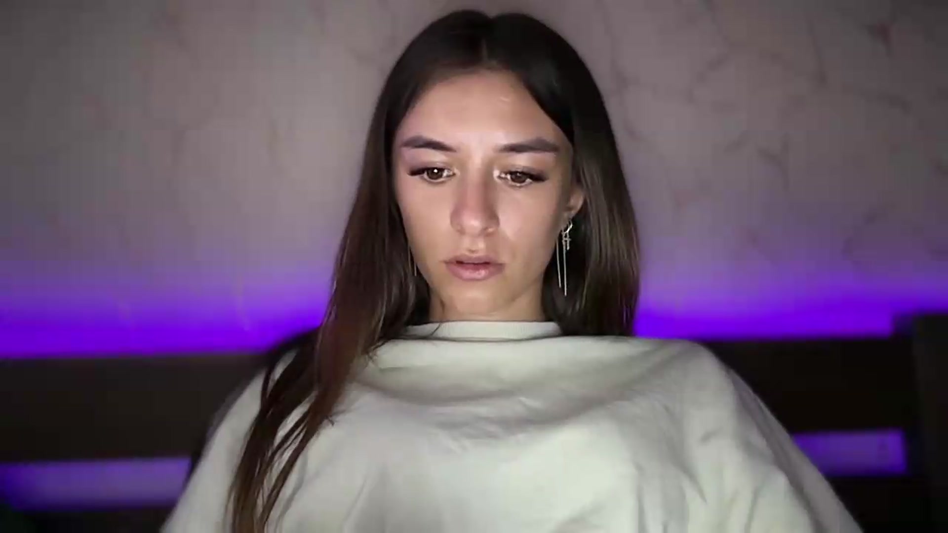 Gallery image thumbnail from Selene_Muse's myfreecams stream on, 09/06/2026, 13:36 image 9 of 20