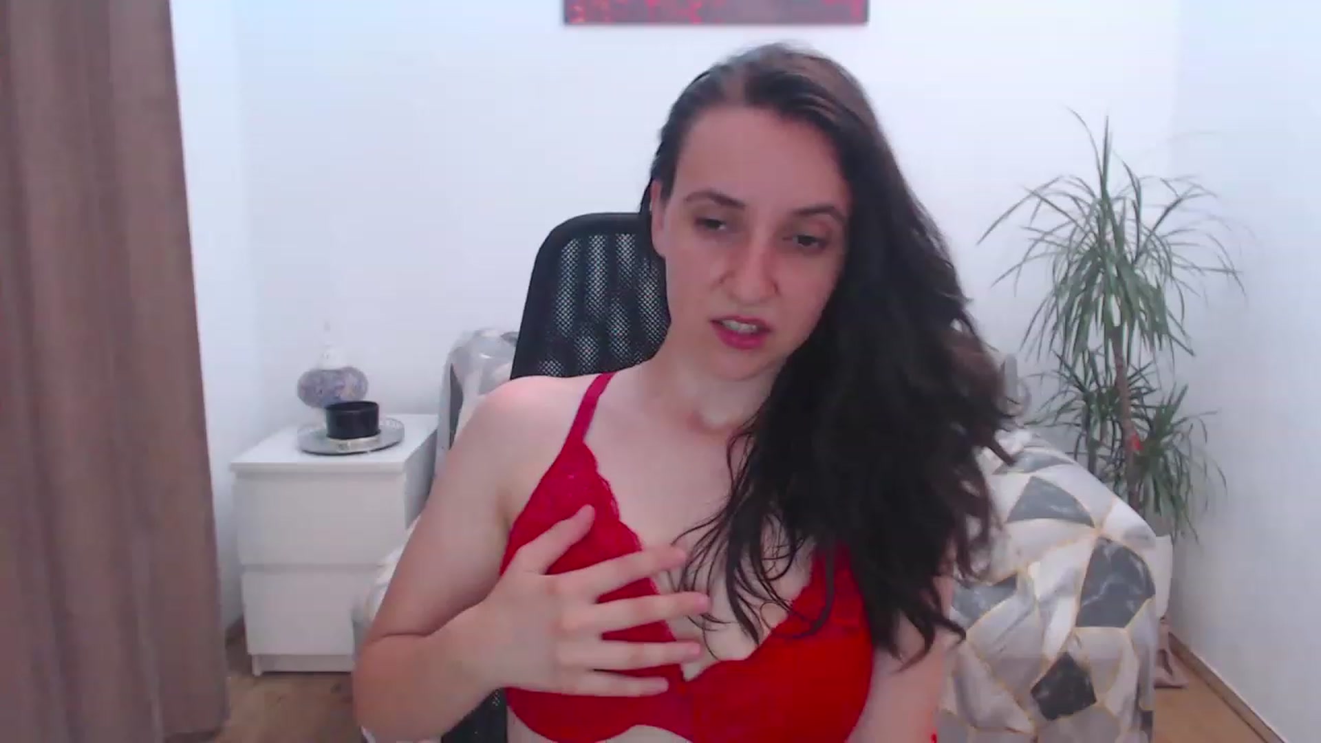 Gallery image thumbnail from Selene_Sol's myfreecams stream on, 07/24/2023, 01:48 image 4 of 20