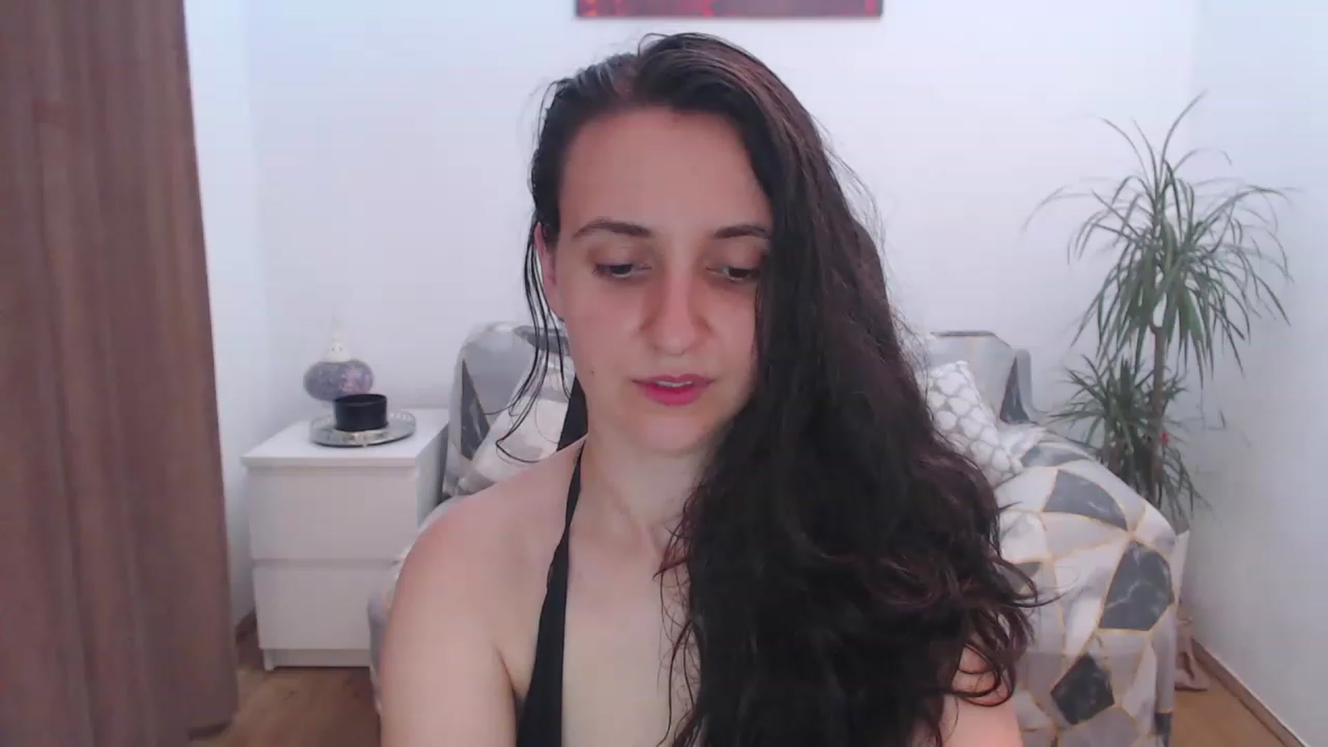 Gallery image thumbnail from Selene_Sol's myfreecams stream on, 08/07/2023, 01:07 image 12 of 20
