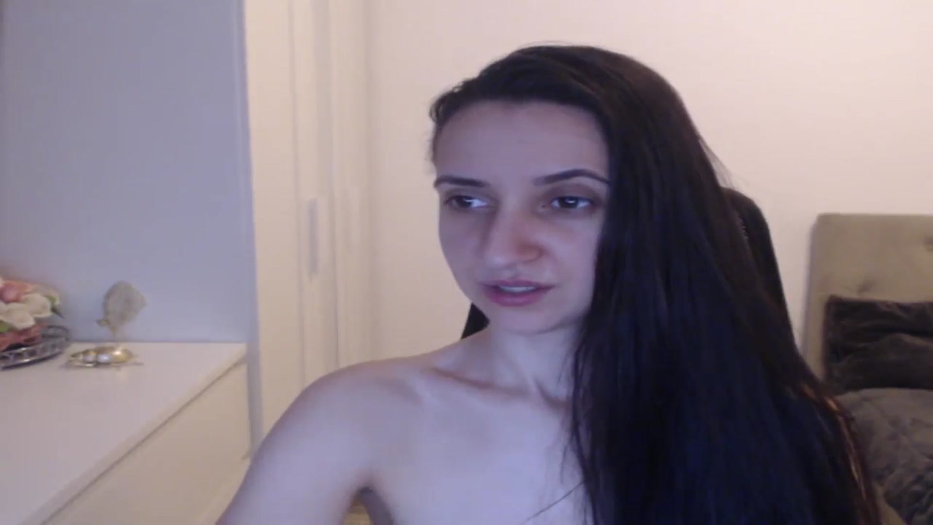 Gallery image thumbnail from Selene_Sol's myfreecams stream on, 03/04/2025, 08:30 image 15 of 20