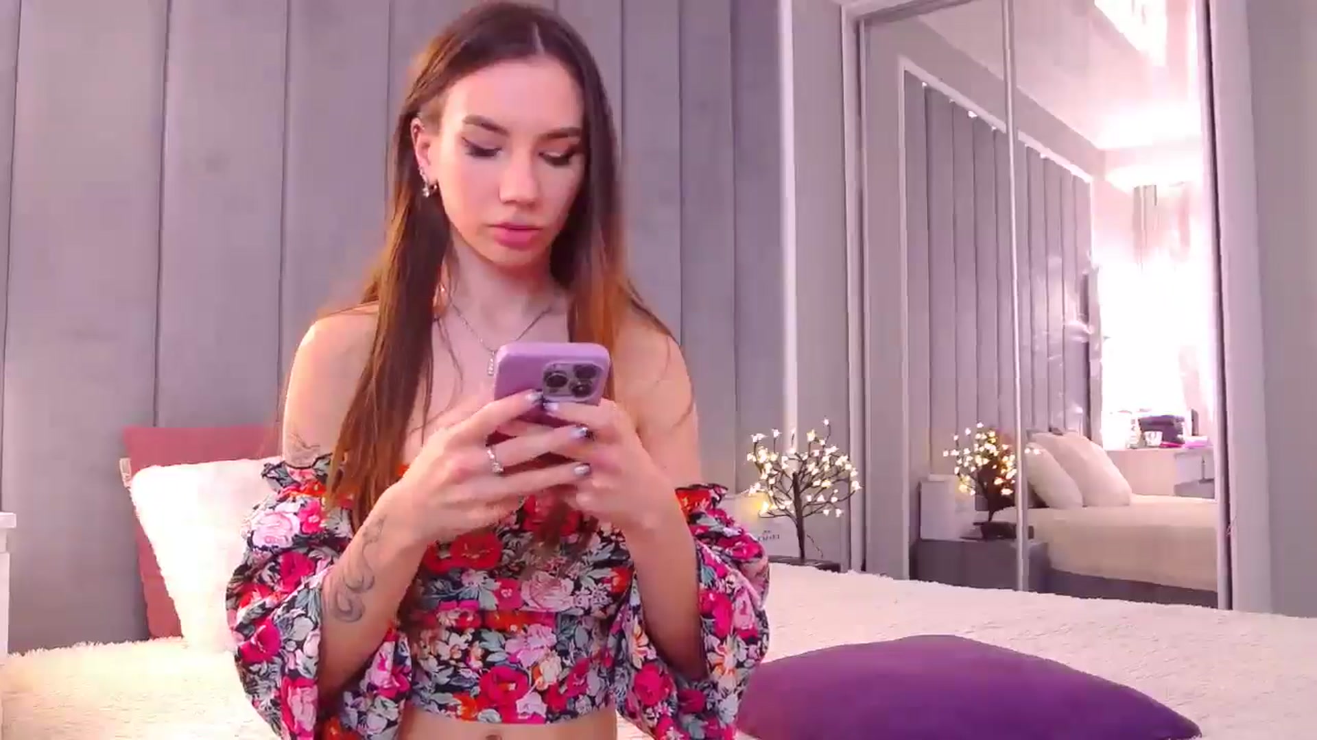Gallery image thumbnail from Selenita007's myfreecams stream on, 01/21/2025, 10:58 image 16 of 20