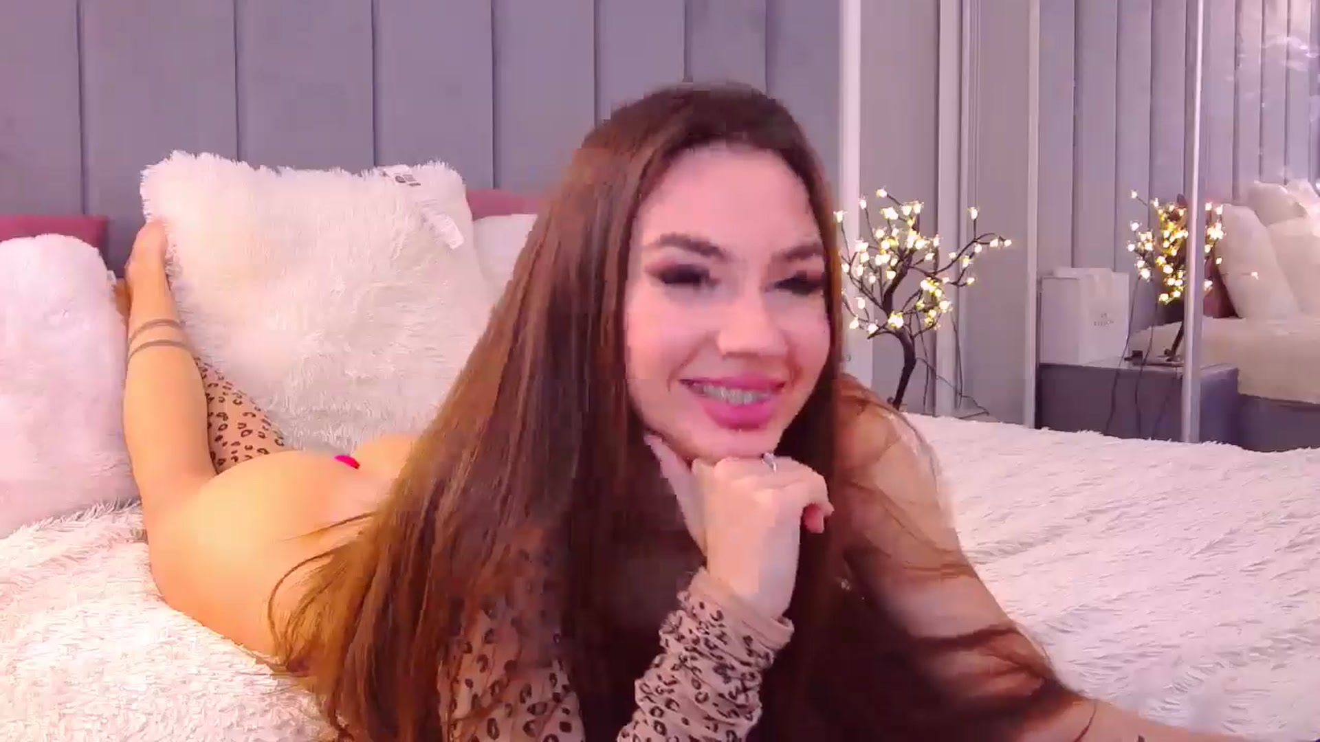 Gallery image thumbnail from Selenita007's myfreecams stream on, 01/27/2025, 09:27 image 17 of 20