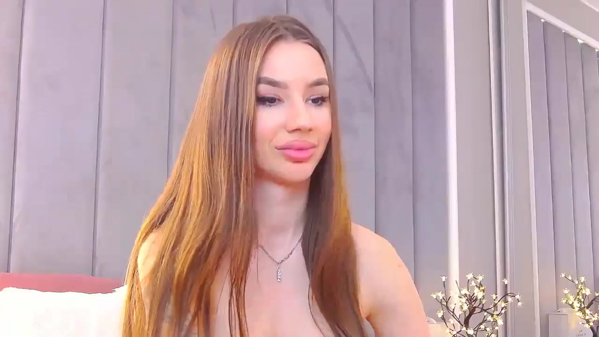 Gallery image thumbnail from Selenita007's myfreecams stream on, 02/23/2025, 13:29 image 10 of 20