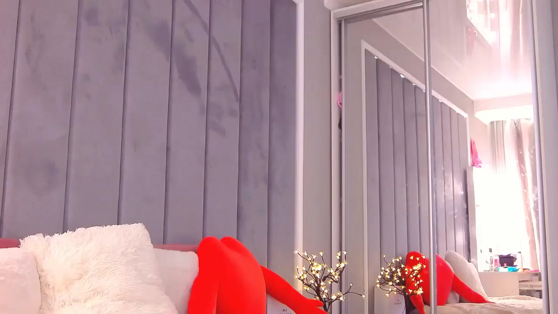 Gallery image thumbnail from Selenita007's myfreecams stream on, 03/01/2025, 11:51 image 1 of 20