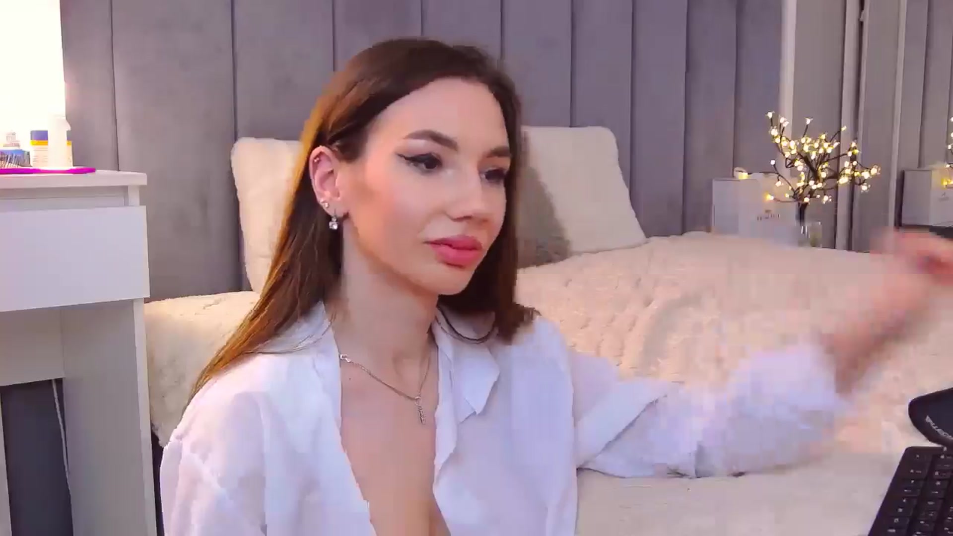 Gallery image thumbnail from Selenita007's myfreecams stream on, 03/21/2025, 13:38 image 14 of 20