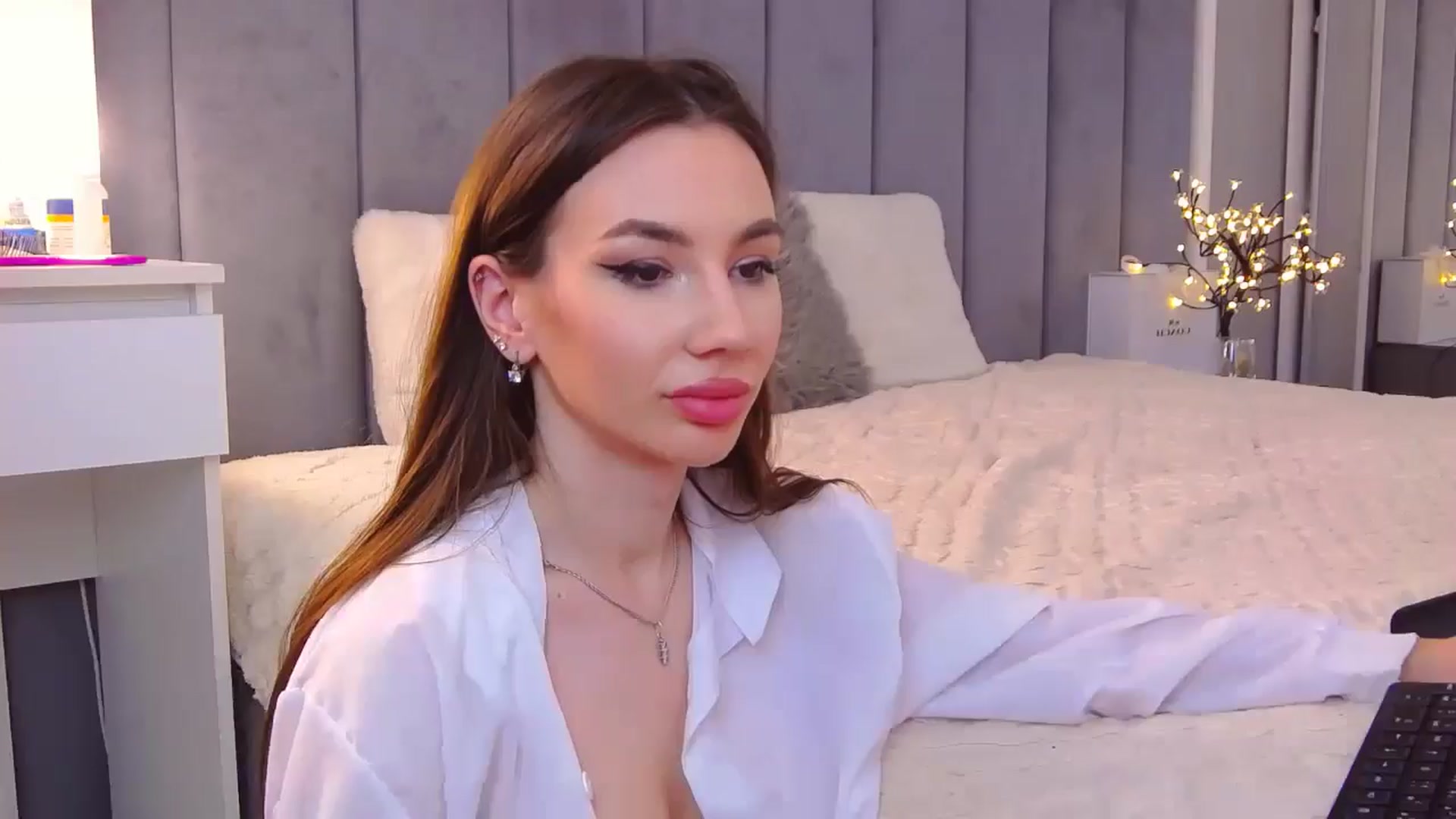 Gallery image thumbnail from Selenita007's myfreecams stream on, 03/21/2025, 13:38 image 15 of 20