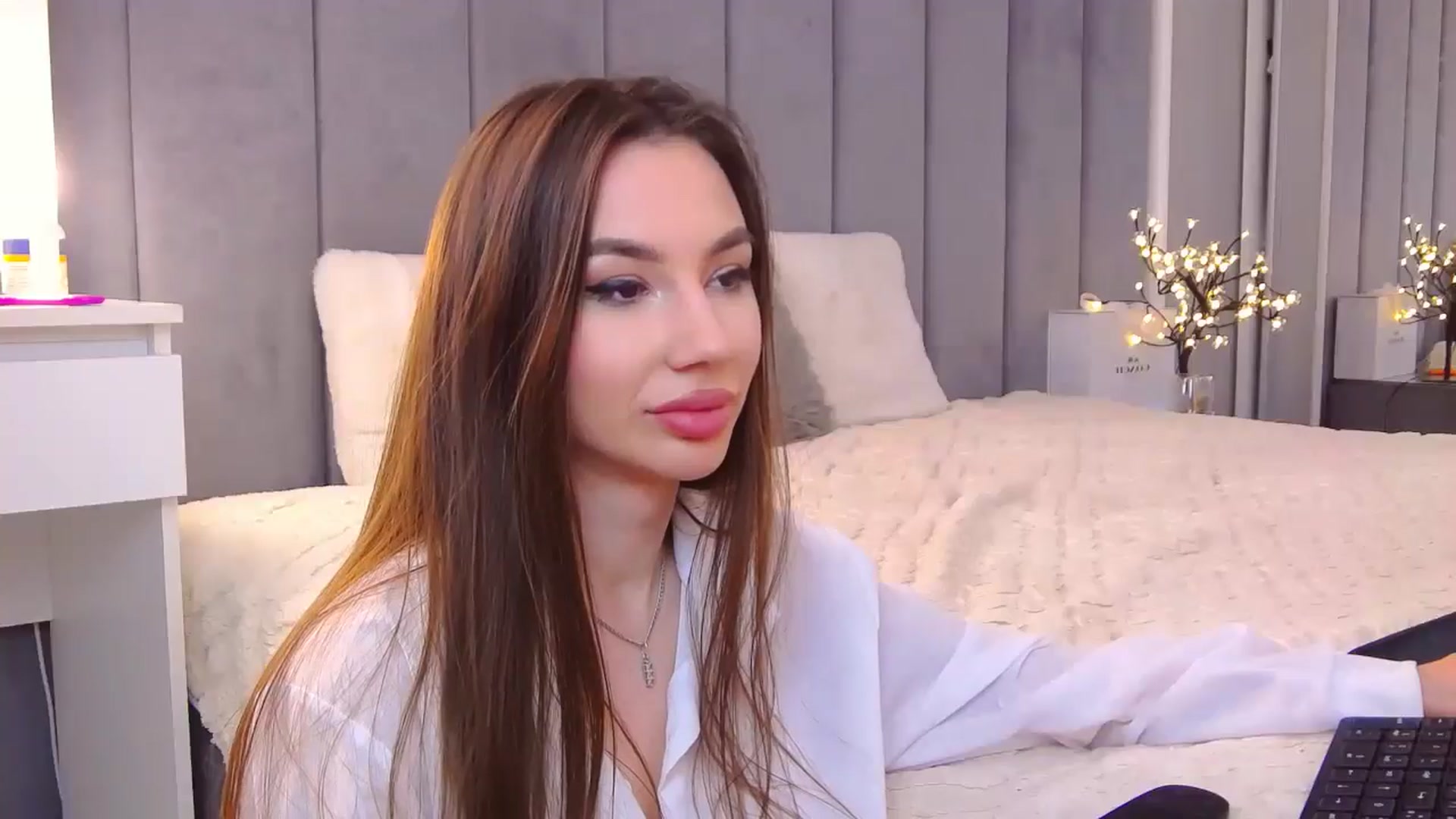 Gallery image thumbnail from Selenita007's myfreecams stream on, 03/21/2025, 13:38 image 4 of 20
