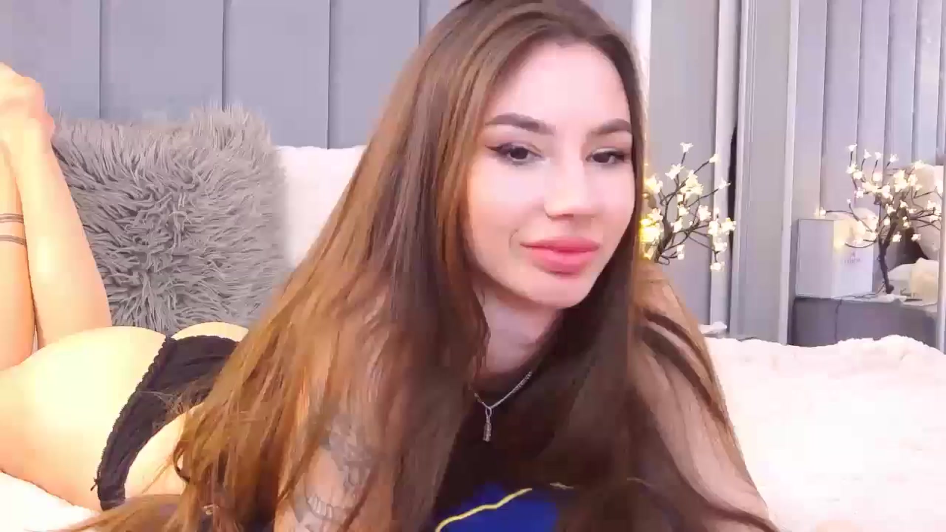 Gallery image thumbnail from Selenita007's myfreecams stream on, 04/14/2025, 14:32 image 1 of 20