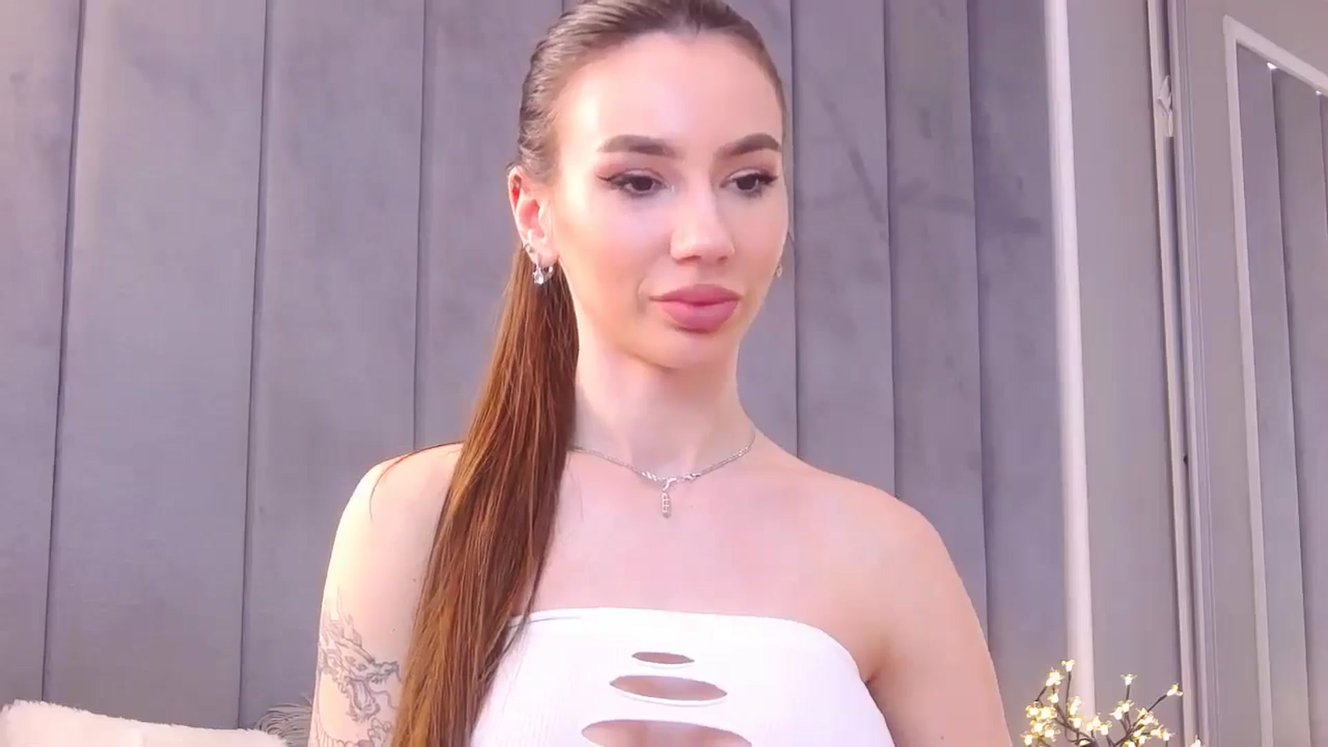 Gallery image thumbnail from Selenita007's myfreecams stream on, 04/23/2025, 09:51 image 11 of 20