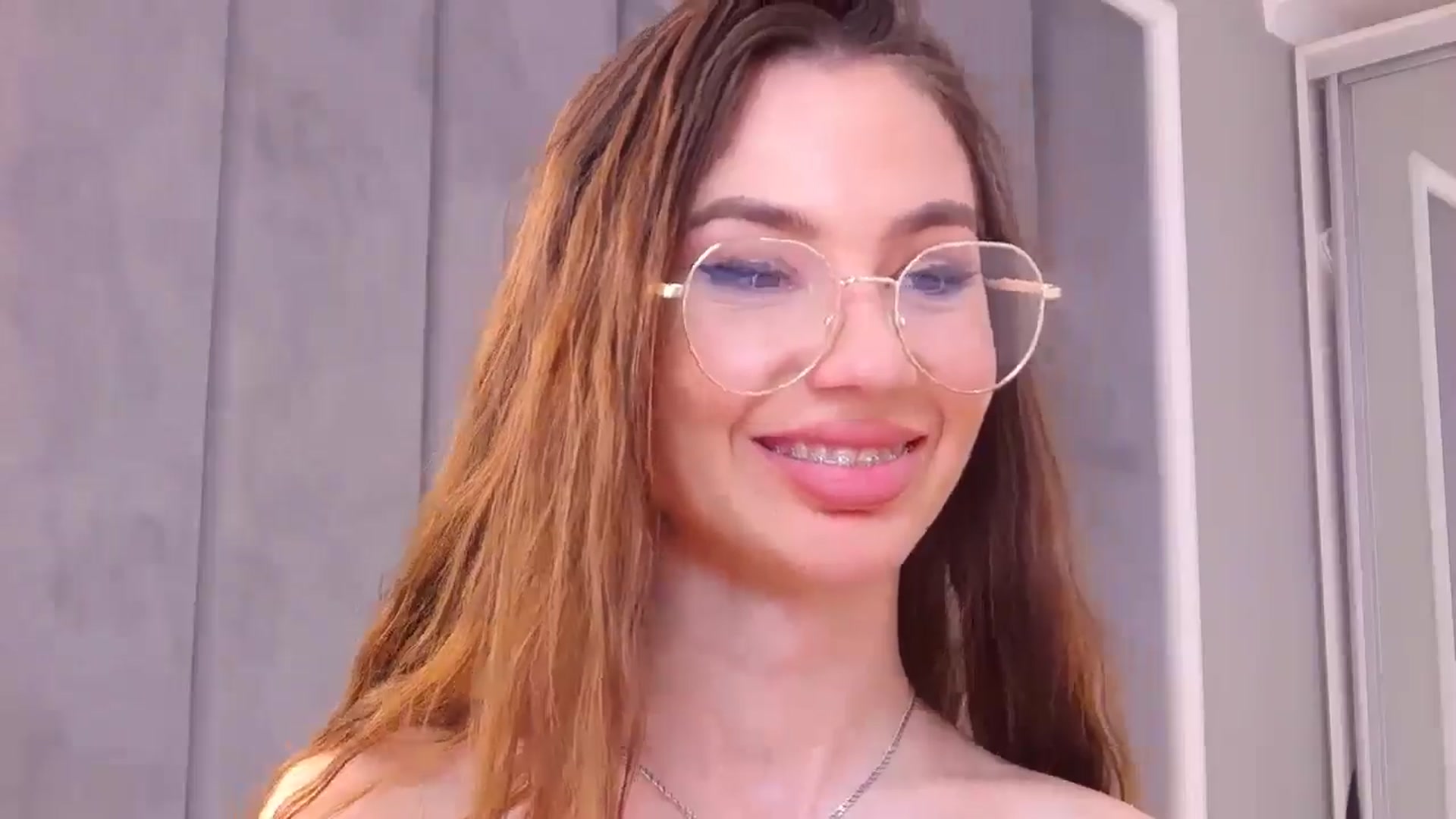 Gallery image thumbnail from Selenita007's myfreecams stream on, 04/28/2025, 06:38 image 18 of 20