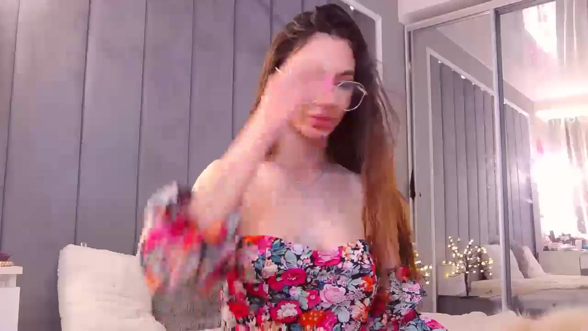 Gallery image thumbnail from Selenita007's myfreecams stream on, 04/28/2025, 06:38 image 20 of 20