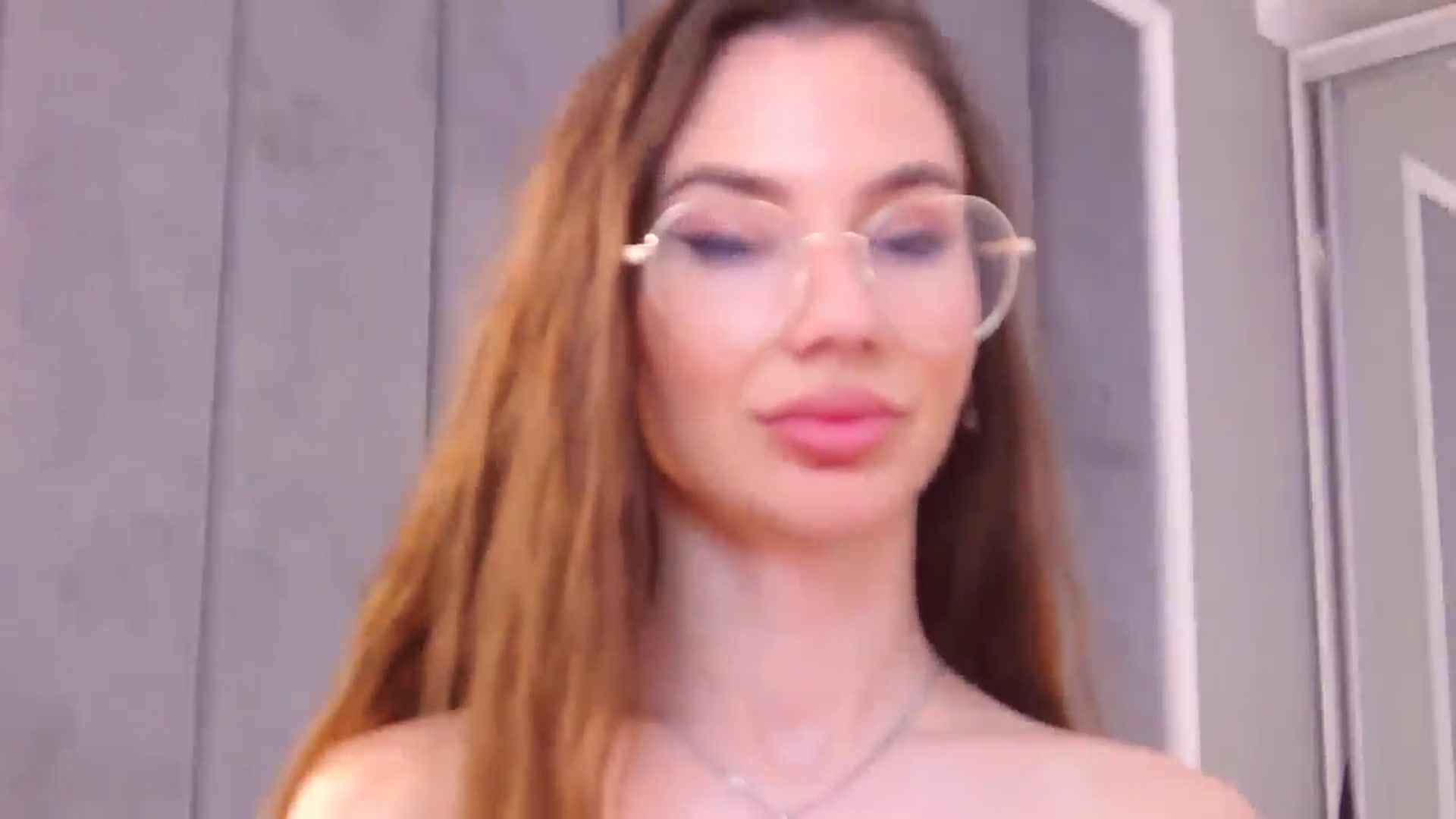 Gallery image thumbnail from Selenita007's myfreecams stream on, 04/28/2025, 06:38 image 16 of 20