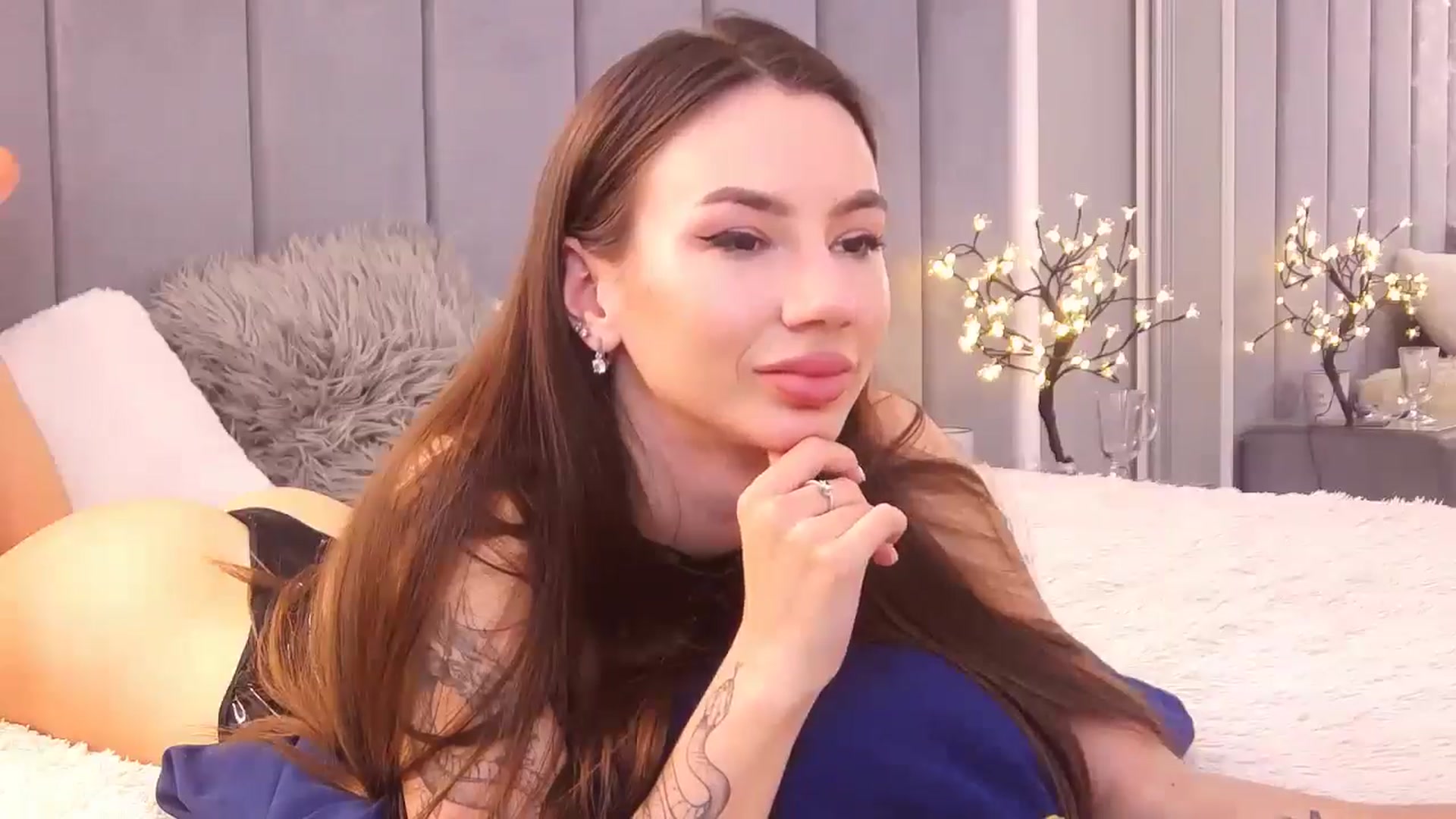 Gallery image thumbnail from Selenita007's myfreecams stream on, 05/03/2025, 11:21 image 3 of 20