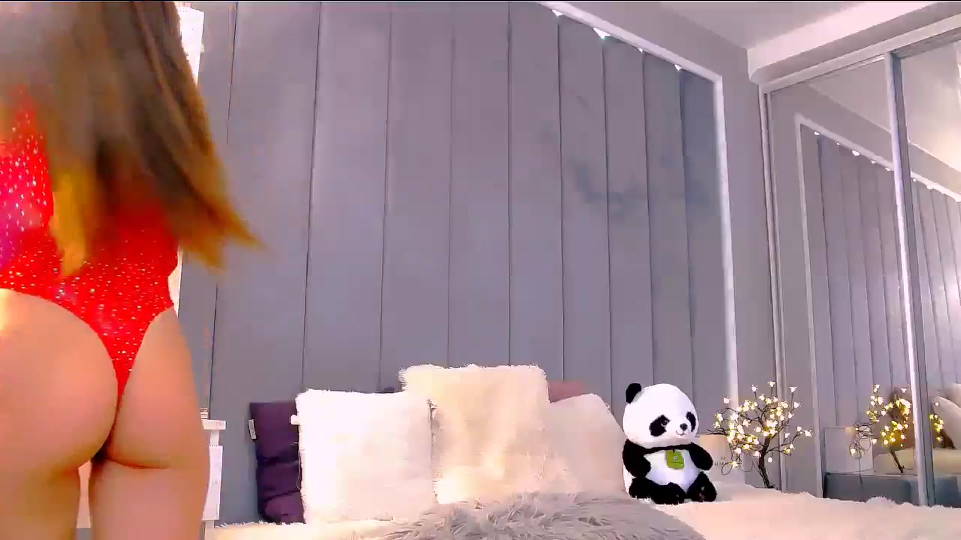 Gallery image thumbnail from Selenita007's myfreecams stream on, 07/10/2025, 16:20 image 8 of 20