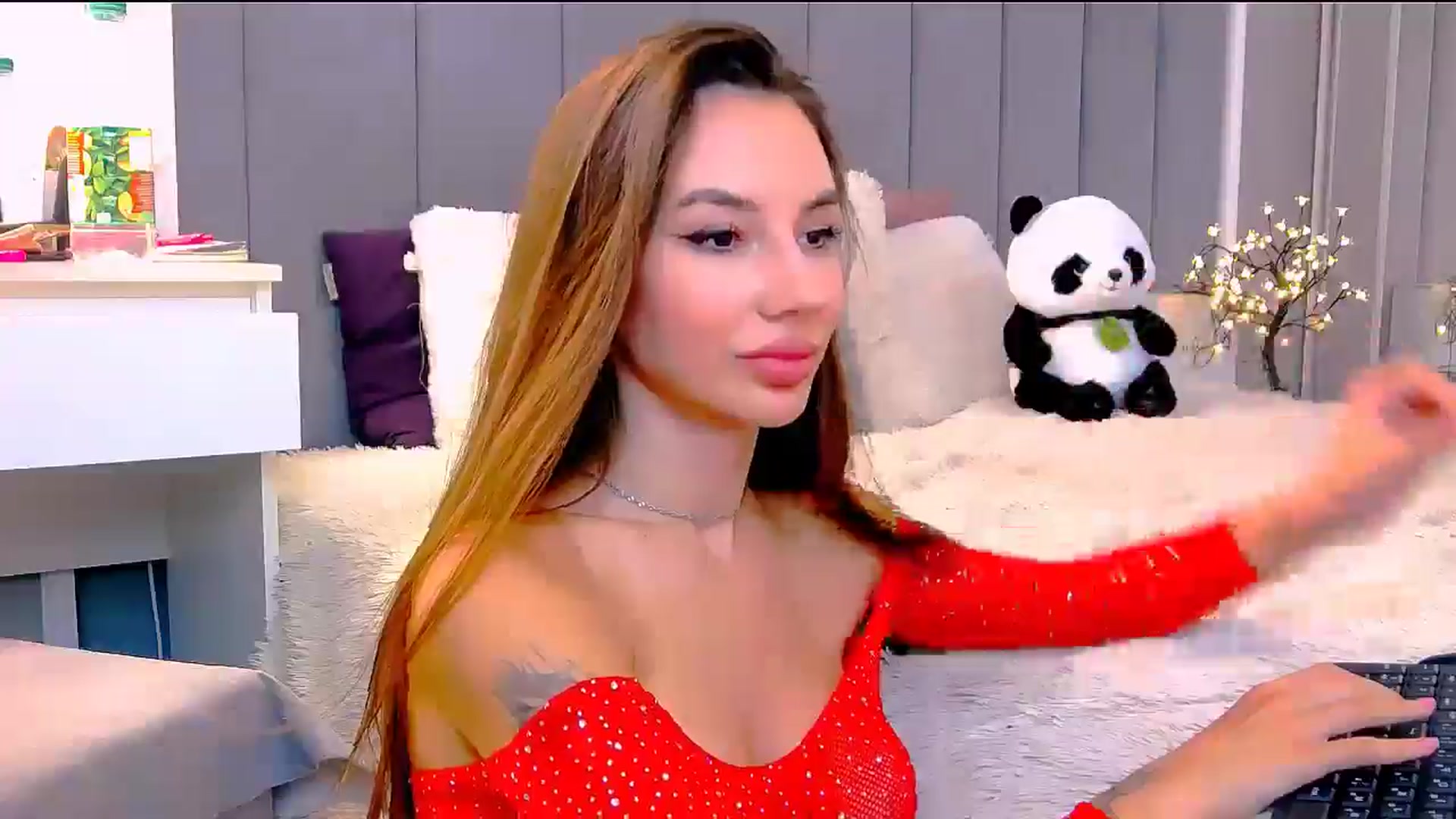 Gallery image thumbnail from Selenita007's myfreecams stream on, 07/10/2025, 17:05 image 9 of 20