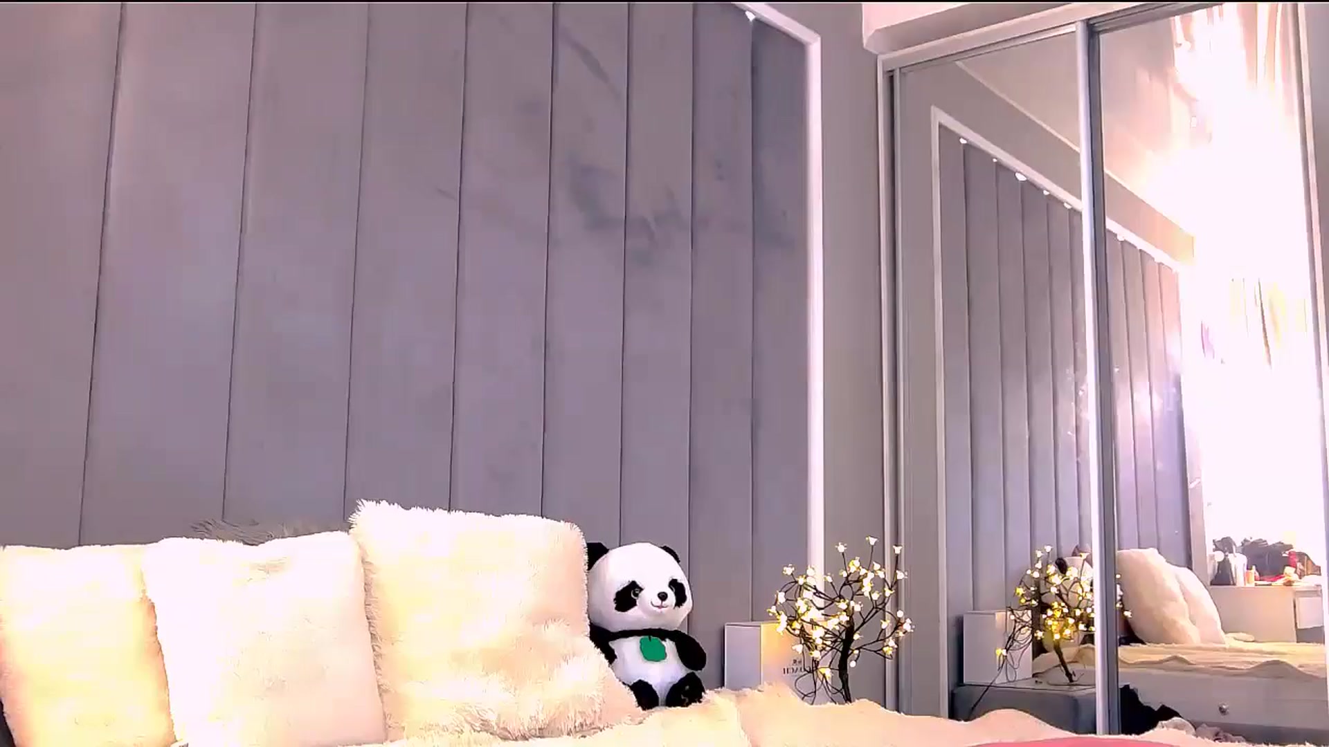 Gallery image thumbnail from Selenita007's myfreecams stream on, 07/21/2025, 08:02 image 13 of 20