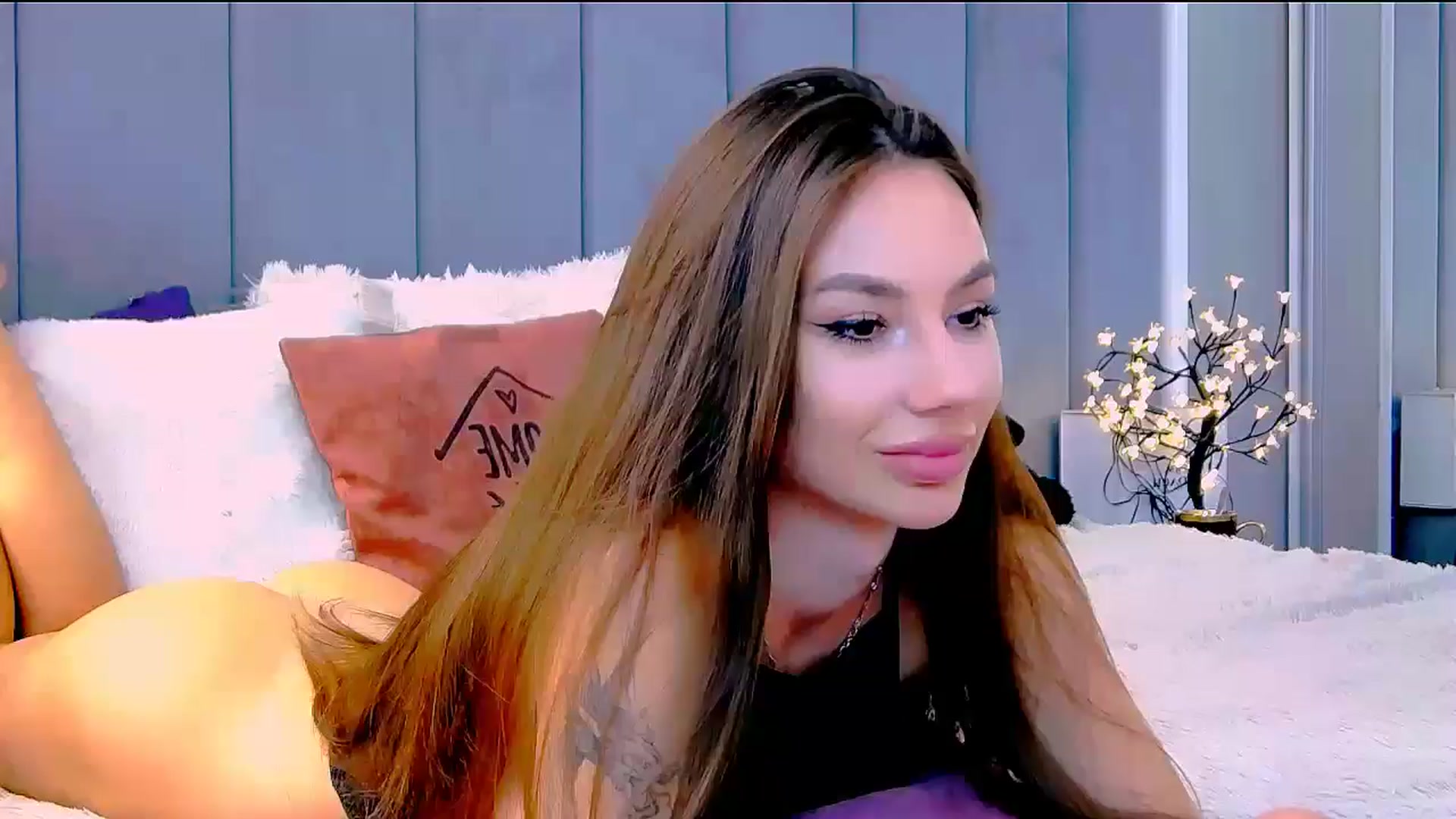 Gallery image thumbnail from Selenita007's myfreecams stream on, 08/13/2025, 13:48 image 1 of 20