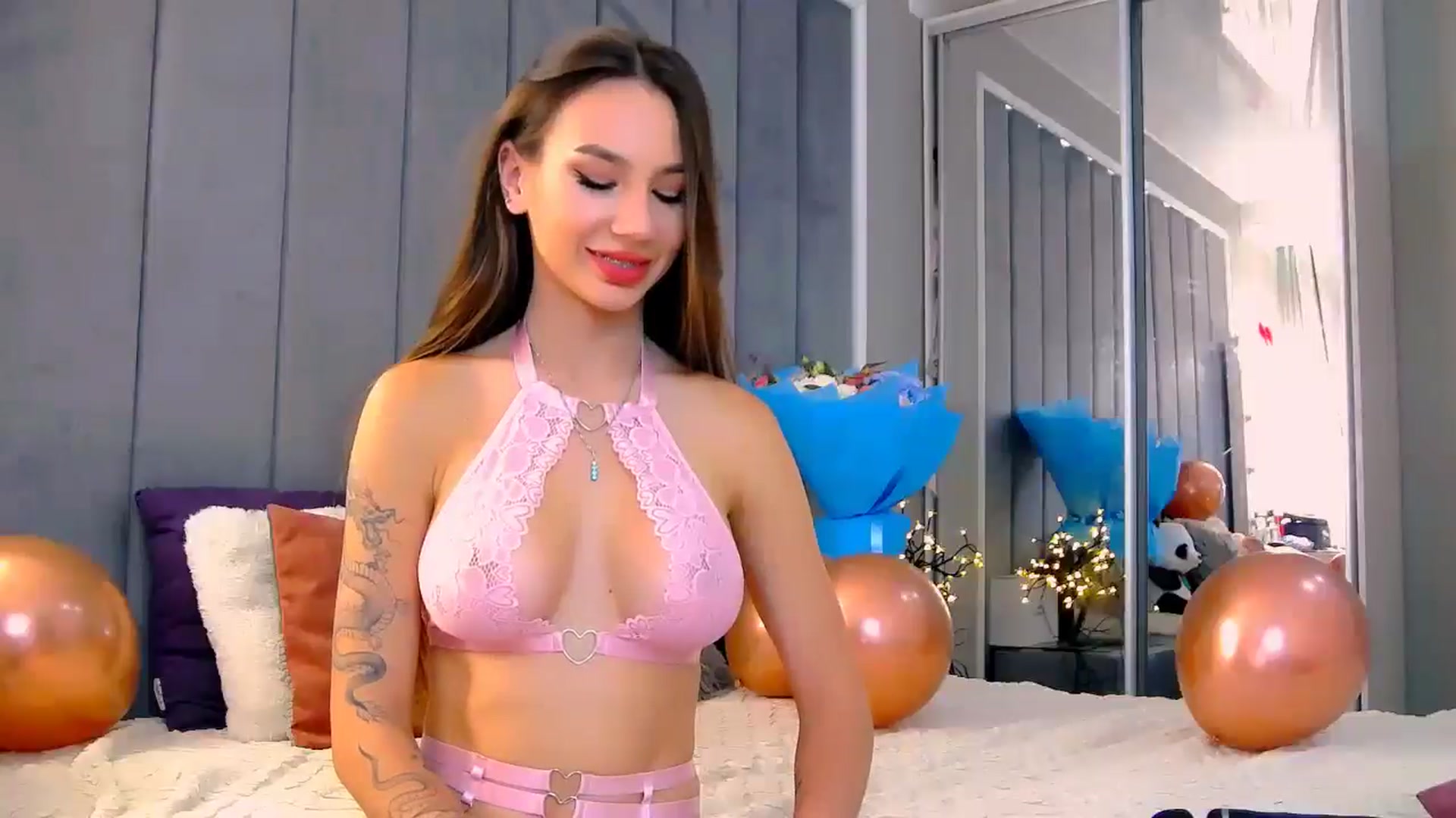 Gallery image thumbnail from Selenita007's myfreecams stream on, 08/26/2025, 06:50 image 12 of 20