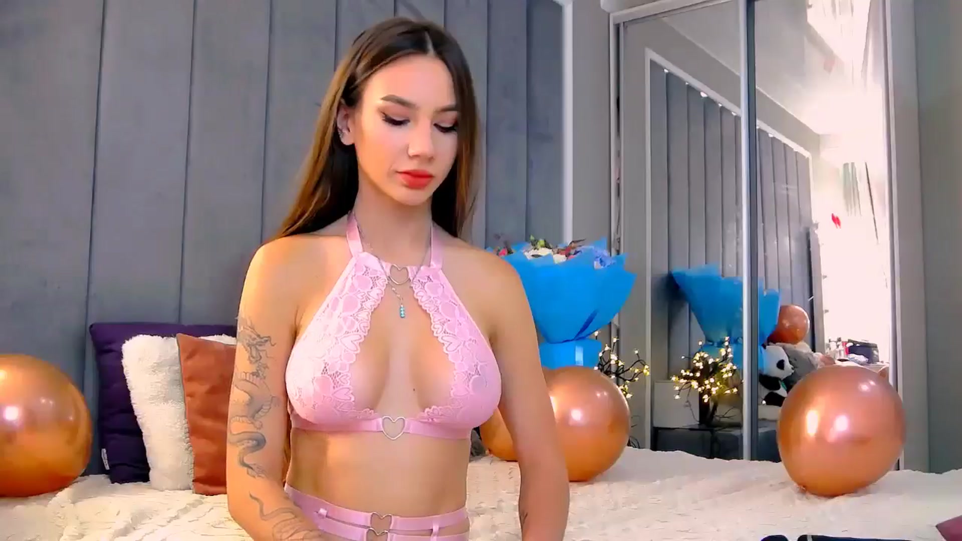 Gallery image thumbnail from Selenita007's myfreecams stream on, 08/26/2025, 06:50 image 9 of 20