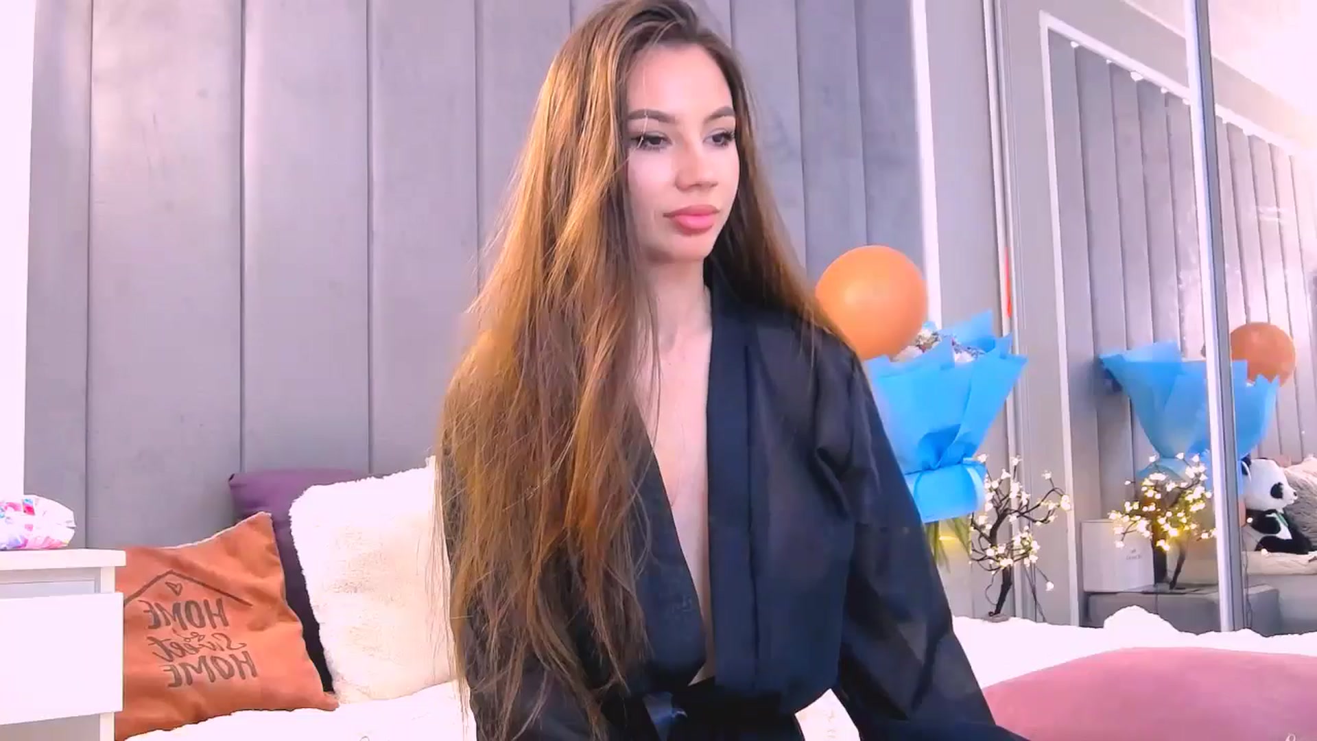 Gallery image thumbnail from Selenita007's myfreecams stream on, 09/01/2025, 08:51 image 9 of 20