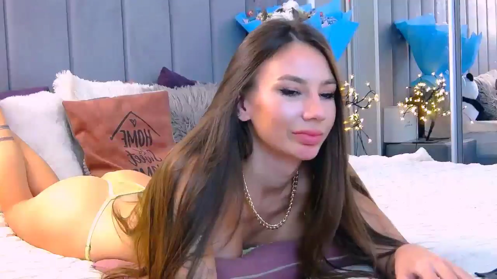 Gallery image thumbnail from Selenita007's myfreecams stream on, 09/04/2025, 10:13 image 17 of 20