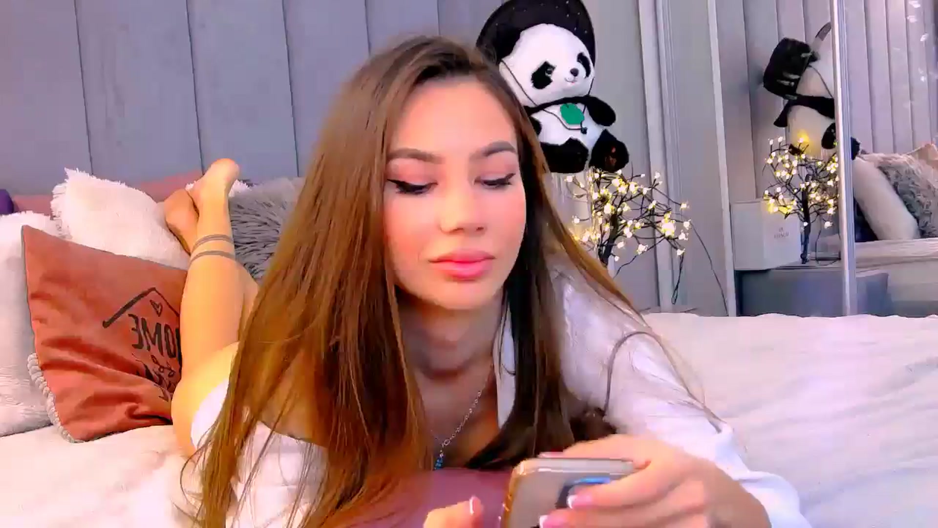 Gallery image thumbnail from Selenita007's myfreecams stream on, 09/23/2025, 05:37 image 15 of 20
