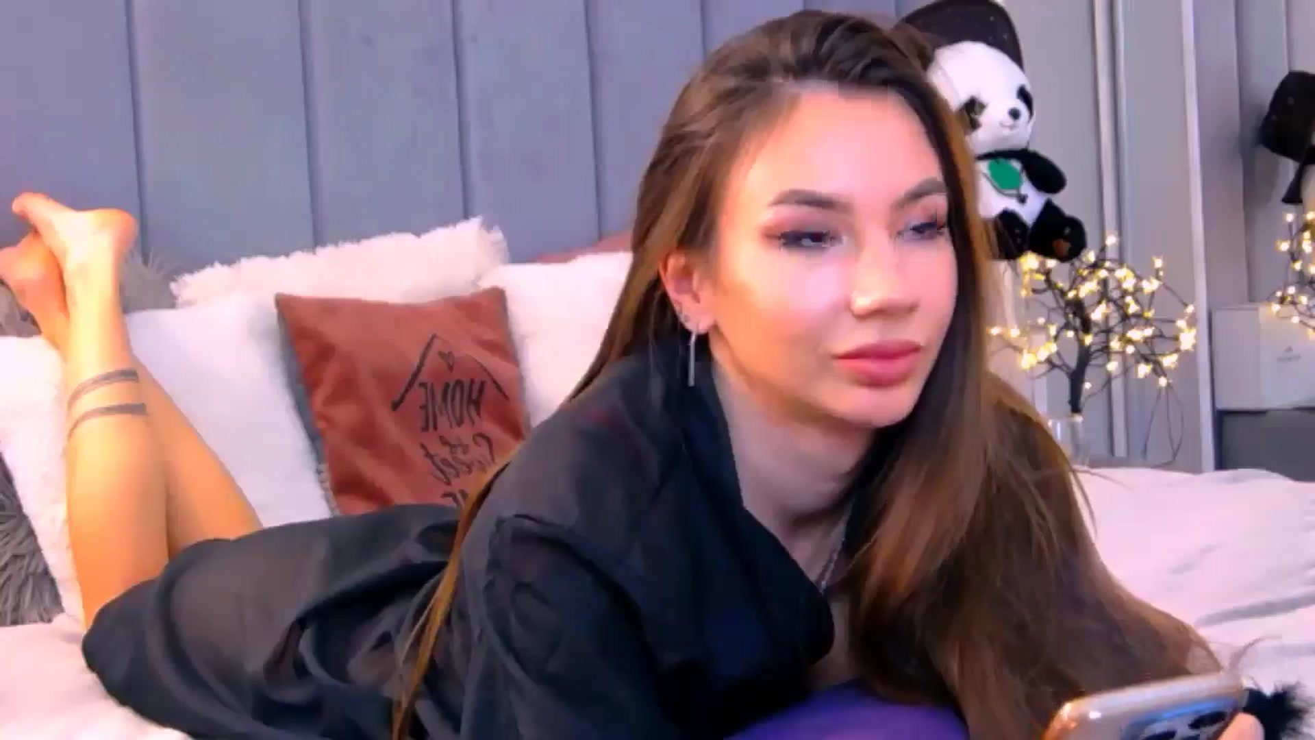 Gallery image thumbnail from Selenita007's myfreecams stream on, 10/02/2025, 14:47 image 9 of 20