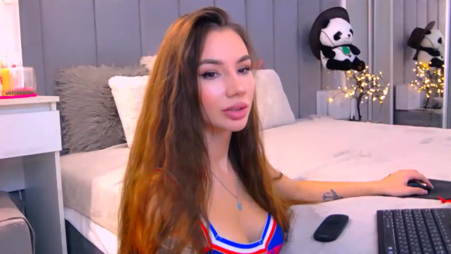 Gallery image thumbnail from Selenita007's myfreecams stream on, 10/09/2025, 09:15 image 4 of 20