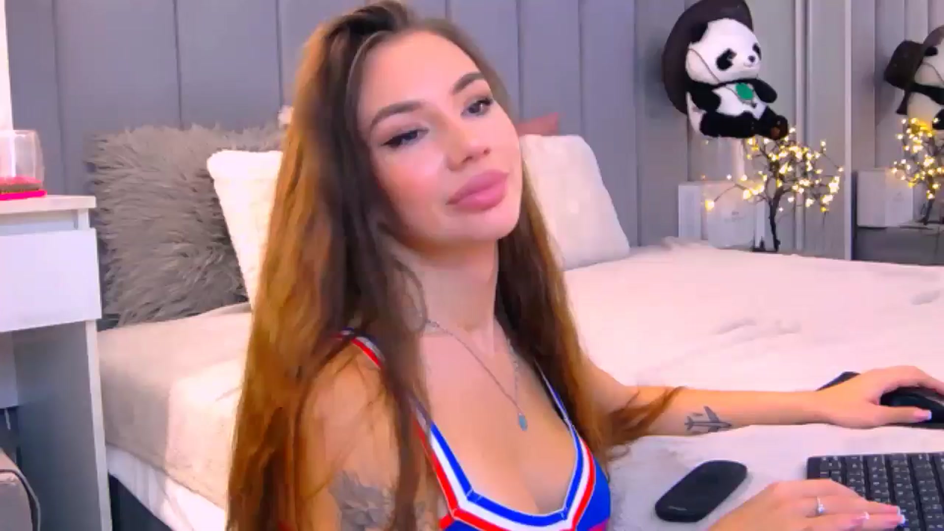 Gallery image thumbnail from Selenita007's myfreecams stream on, 10/09/2025, 09:15 image 1 of 20