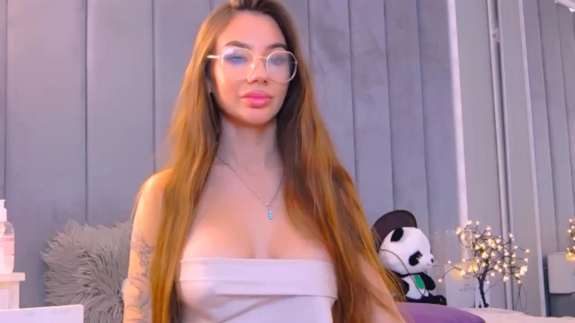 Gallery image thumbnail from Selenita007's myfreecams stream on, 10/11/2025, 10:52 image 16 of 20