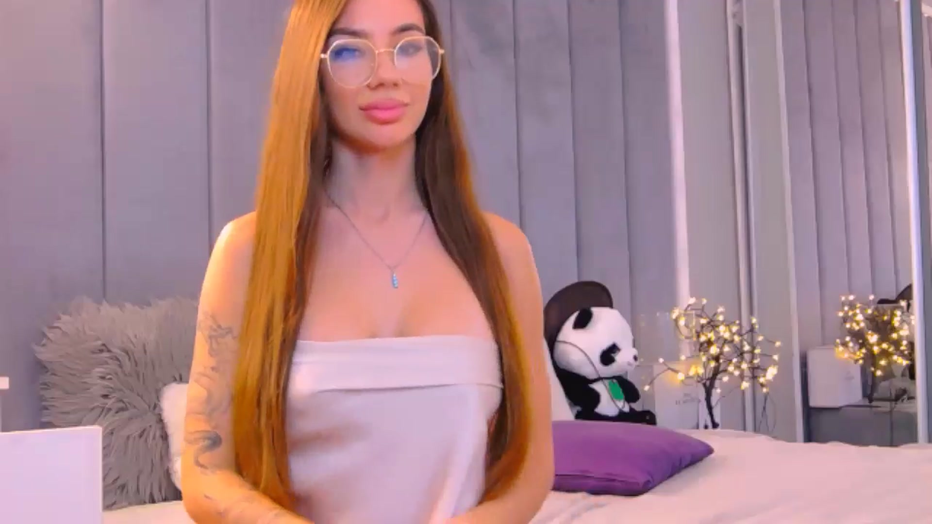 Gallery image thumbnail from Selenita007's myfreecams stream on, 10/11/2025, 10:52 image 11 of 20