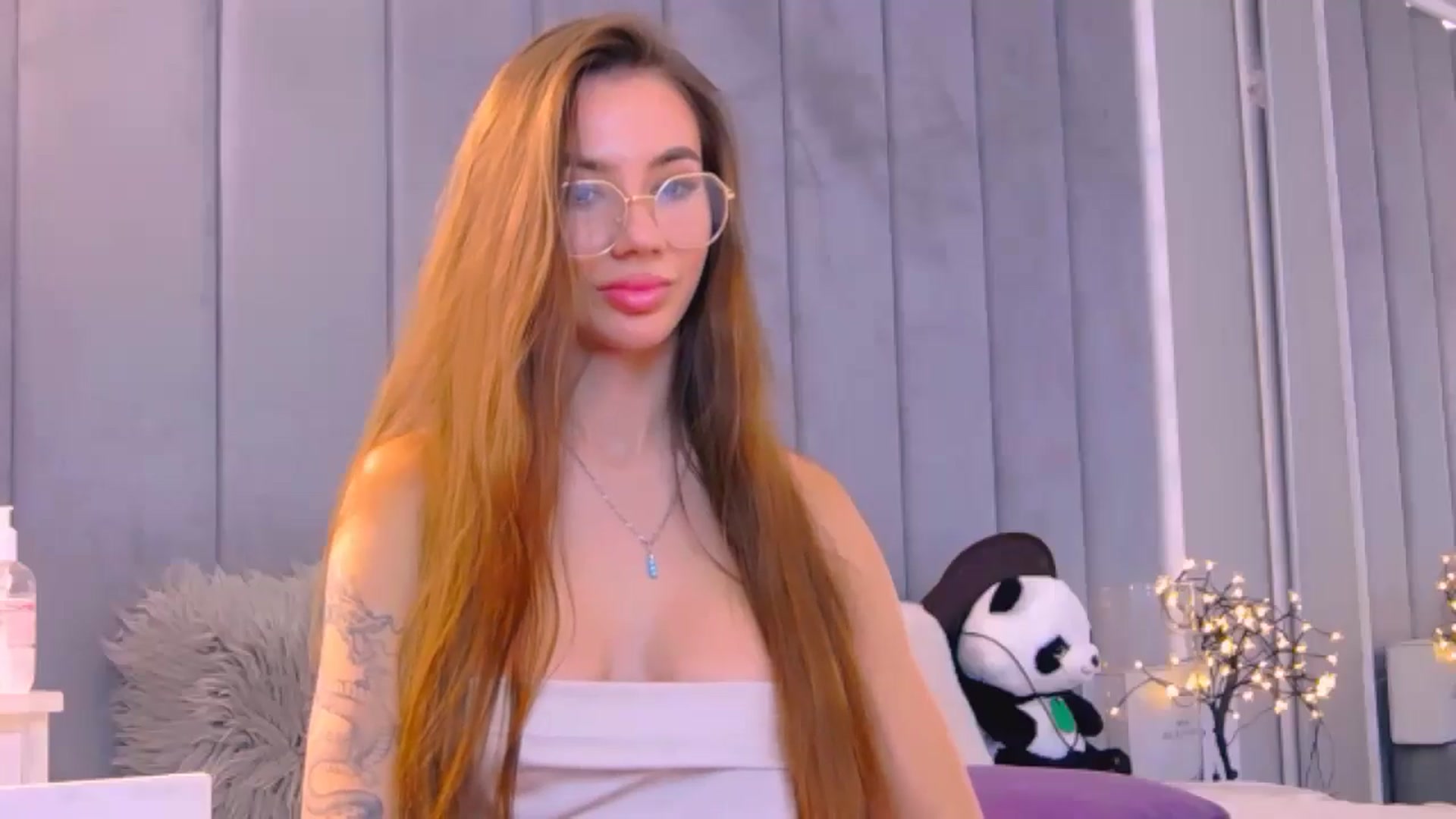 Gallery image thumbnail from Selenita007's myfreecams stream on, 10/11/2025, 10:52 image 17 of 20