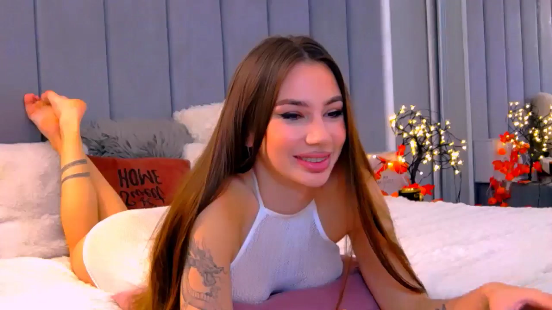 Gallery image thumbnail from Selenita007's myfreecams stream on, 10/24/2025, 06:44 image 16 of 20