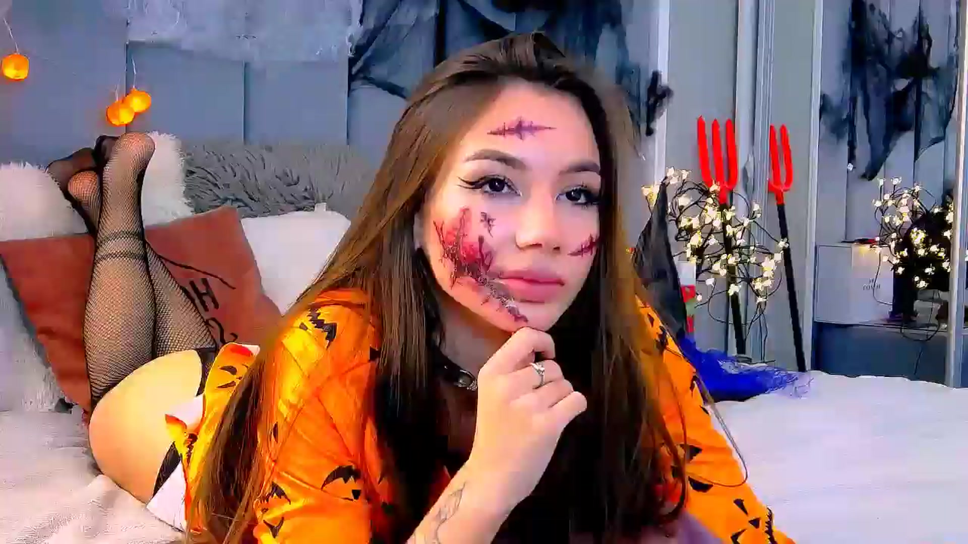 Gallery image thumbnail from Selenita007's myfreecams stream on, 10/29/2025, 13:59 image 15 of 20