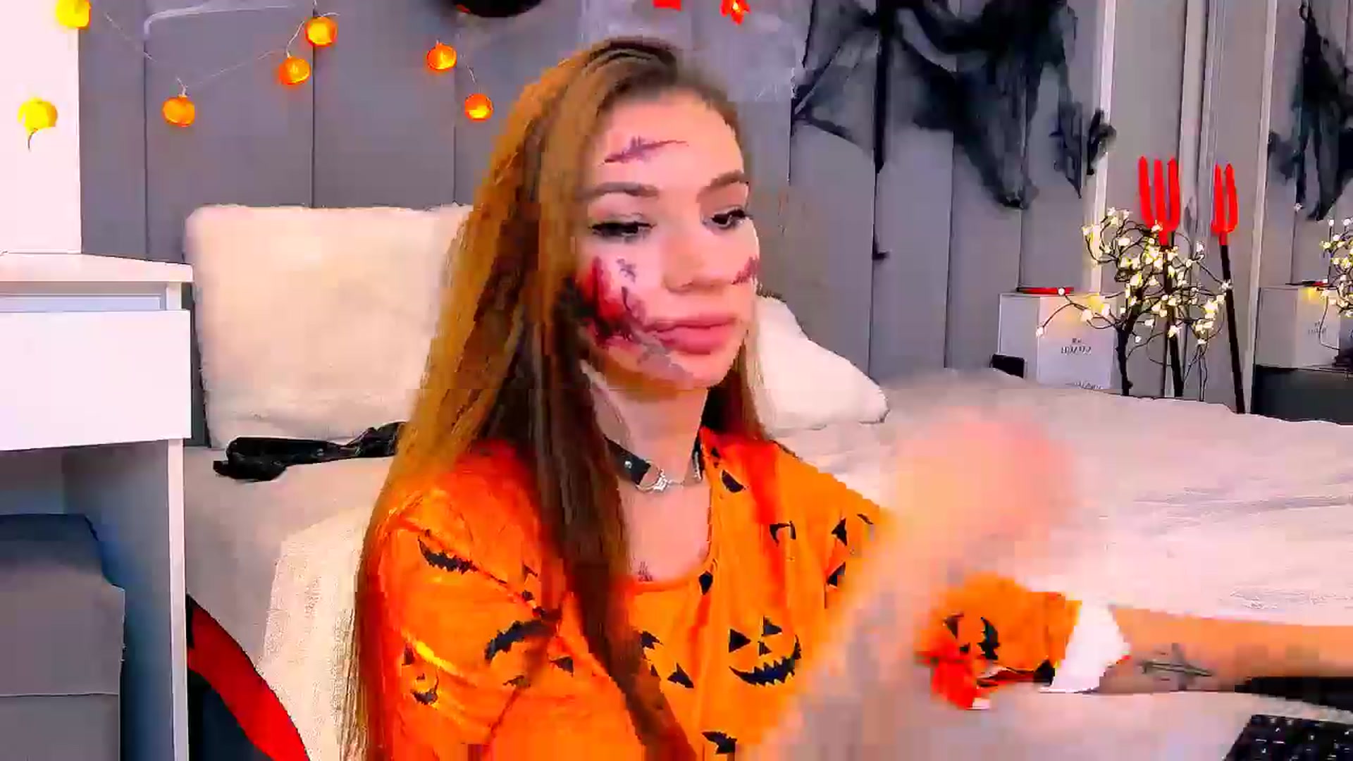 Gallery image thumbnail from Selenita007's myfreecams stream on, 10/29/2025, 18:33 image 12 of 20