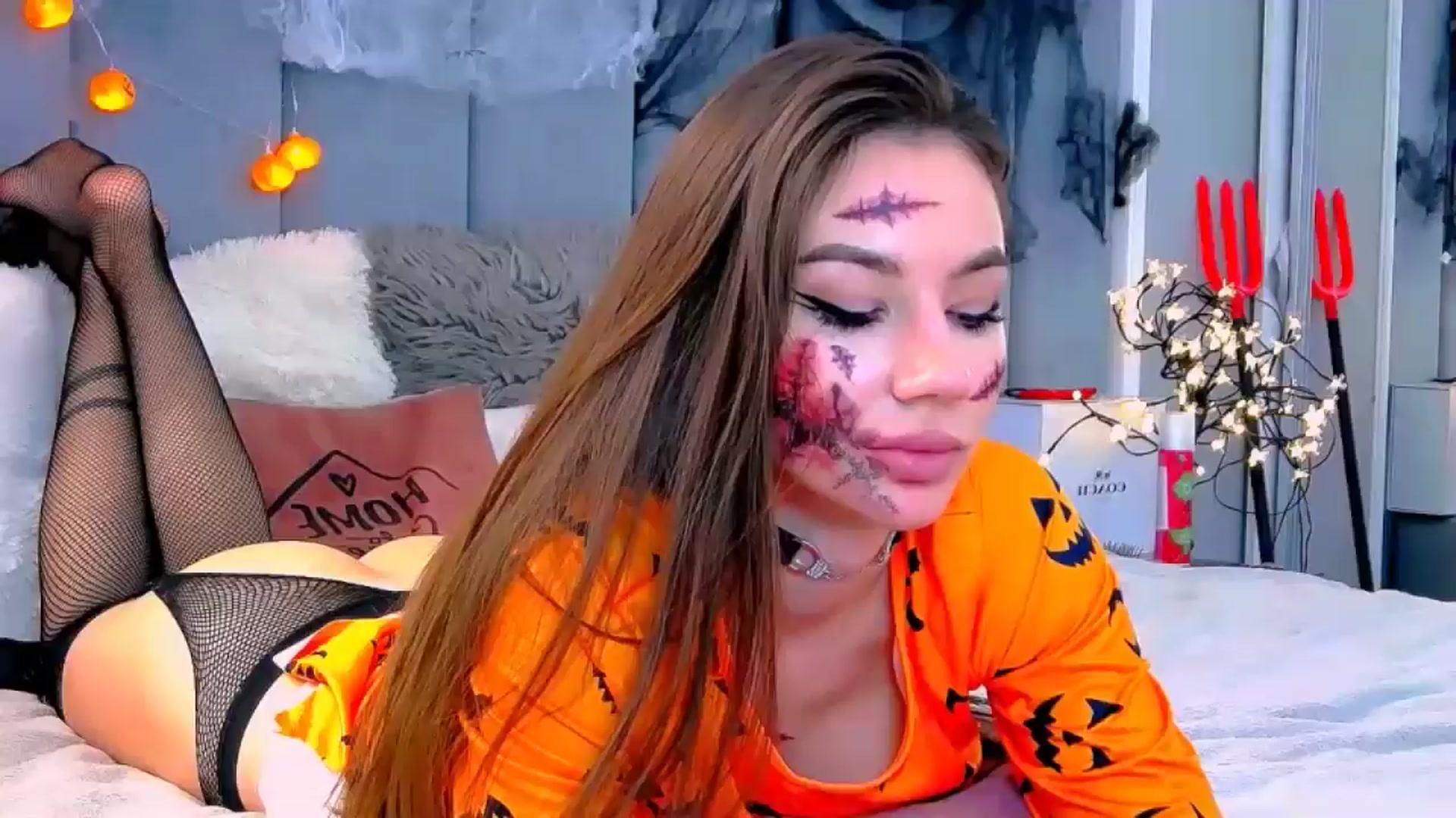 Gallery image thumbnail from Selenita007's myfreecams stream on, 10/29/2025, 18:33 image 1 of 20