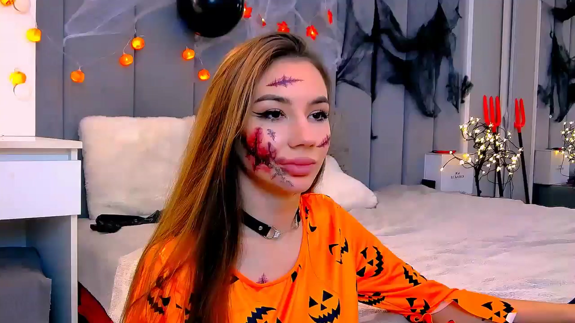 Gallery image thumbnail from Selenita007's myfreecams stream on, 10/29/2025, 18:33 image 7 of 20