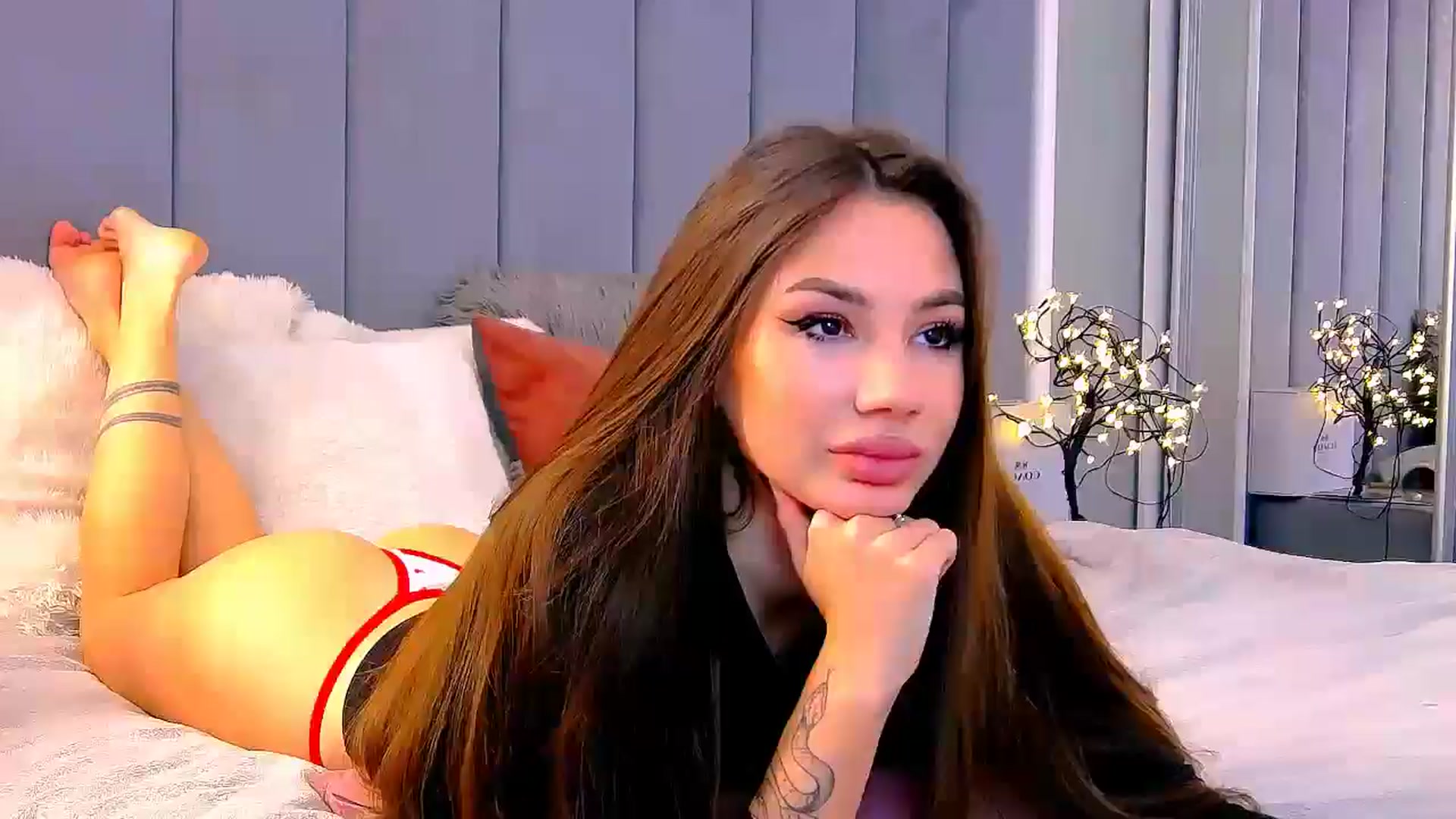 Gallery image thumbnail from Selenita007's myfreecams stream on, 11/02/2025, 09:50 image 3 of 20