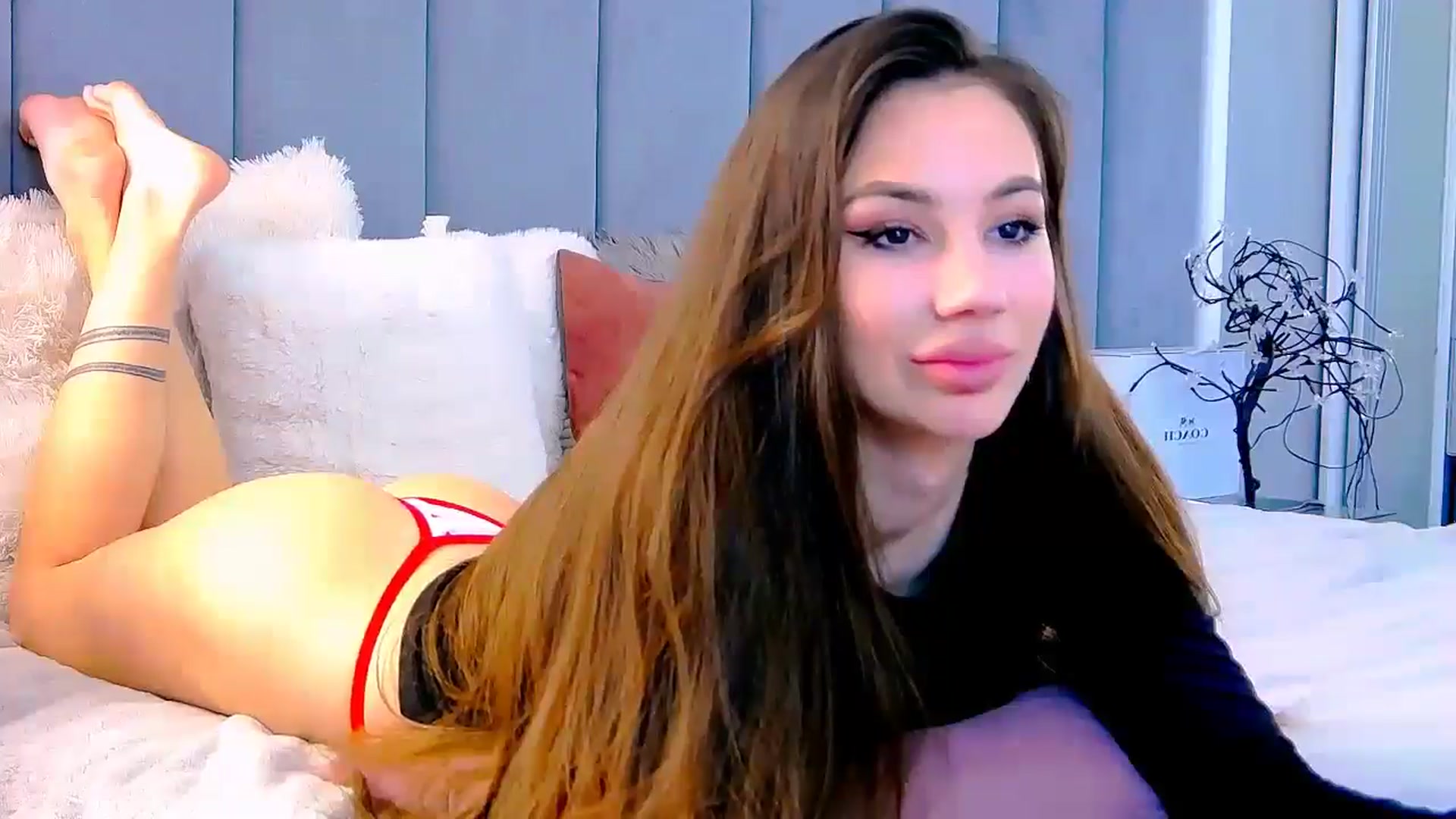 Gallery image thumbnail from Selenita007's myfreecams stream on, 11/02/2025, 17:04 image 7 of 20
