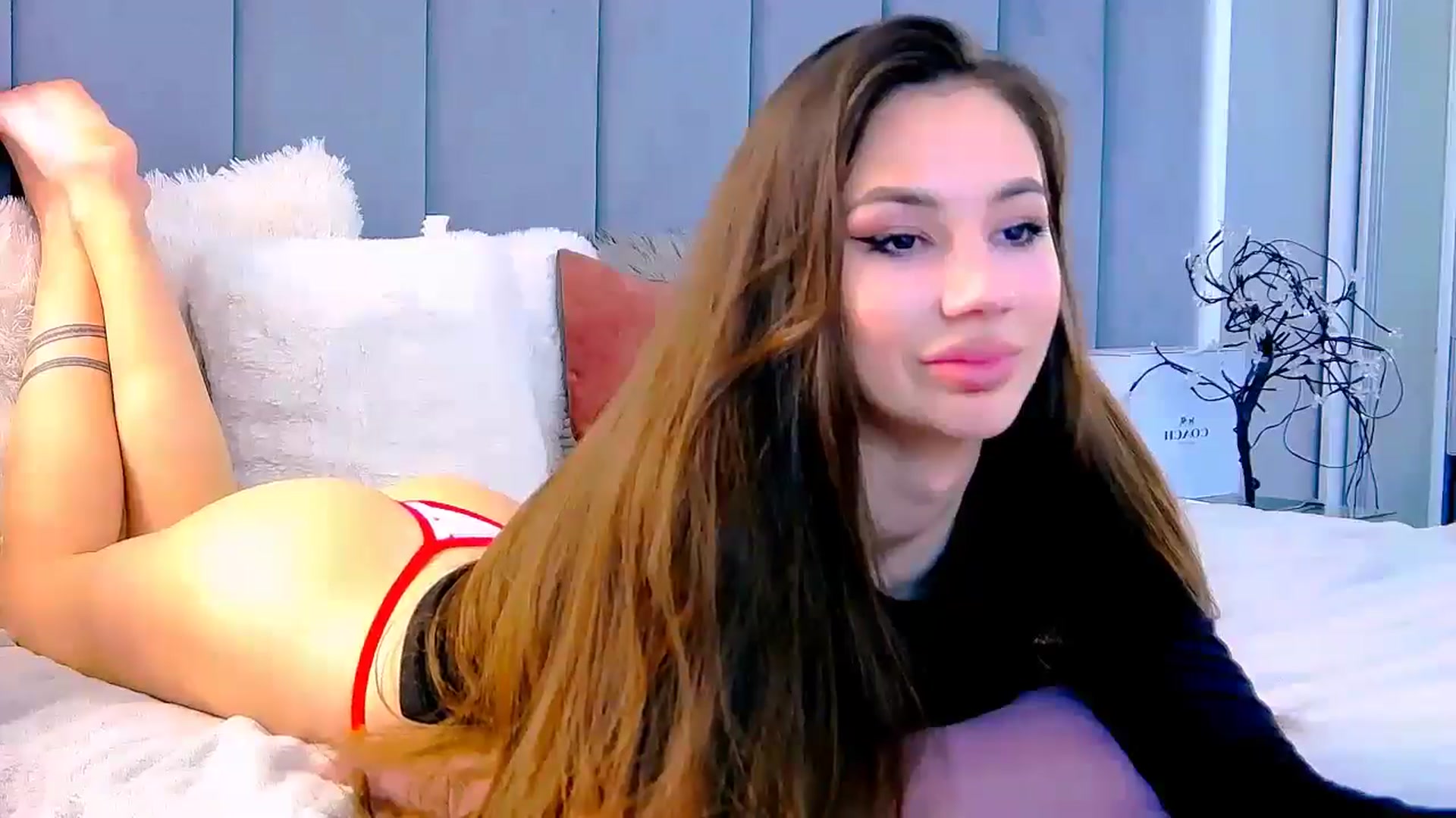 Gallery image thumbnail from Selenita007's myfreecams stream on, 11/02/2025, 17:04 image 8 of 20