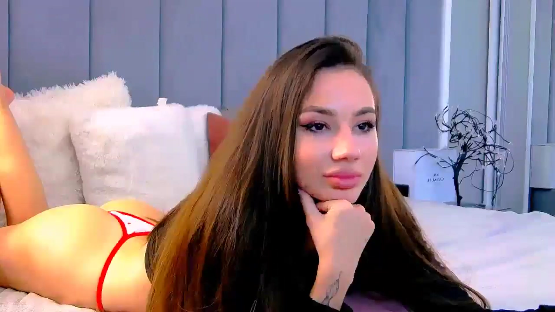 Gallery image thumbnail from Selenita007's myfreecams stream on, 11/02/2025, 17:31 image 13 of 20