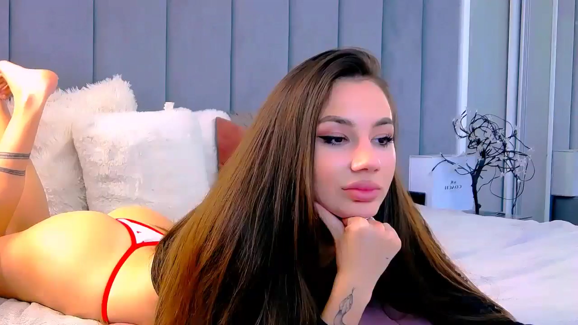 Gallery image thumbnail from Selenita007's myfreecams stream on, 11/02/2025, 17:31 image 11 of 20