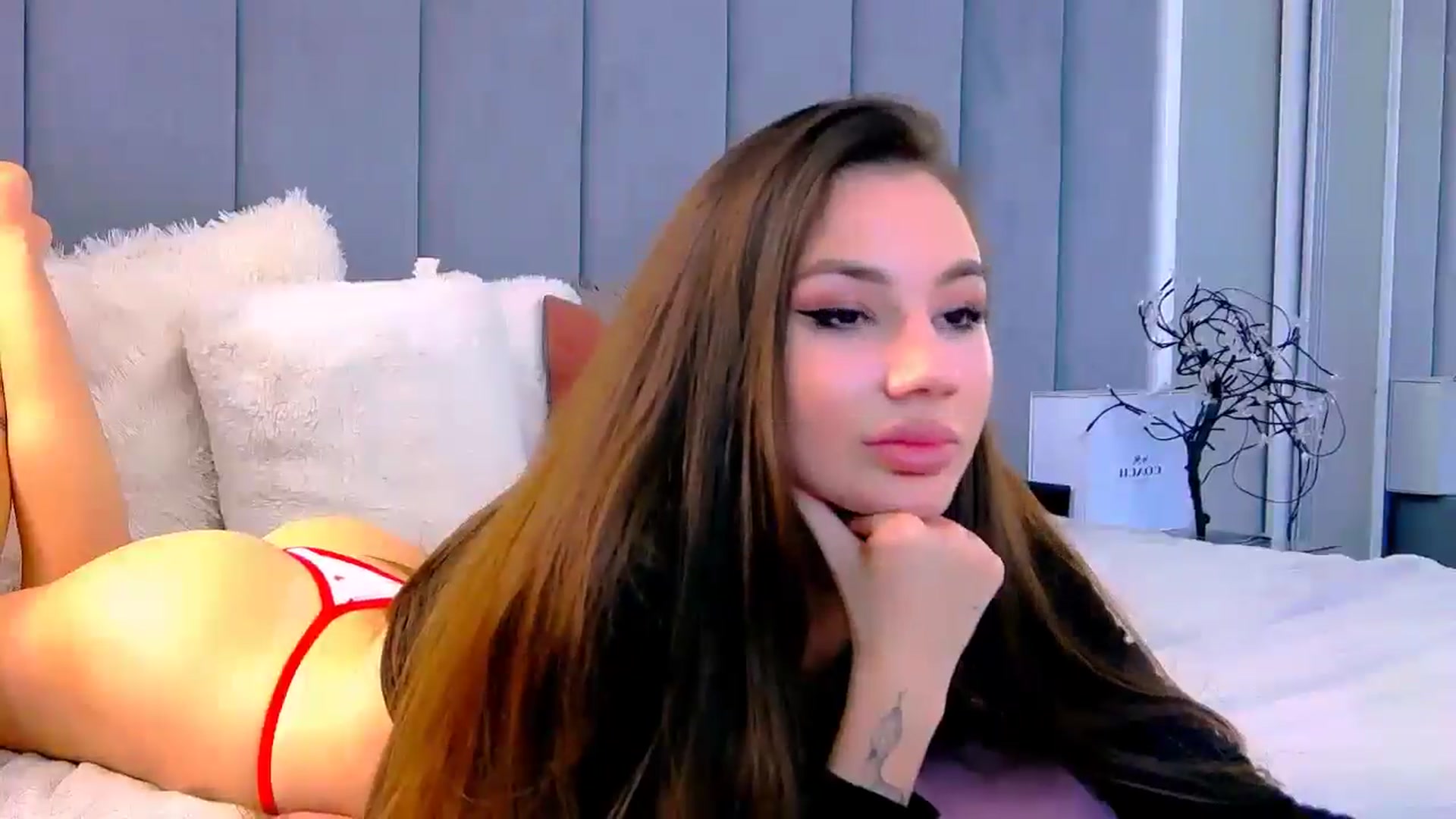 Gallery image thumbnail from Selenita007's myfreecams stream on, 11/02/2025, 17:31 image 7 of 20