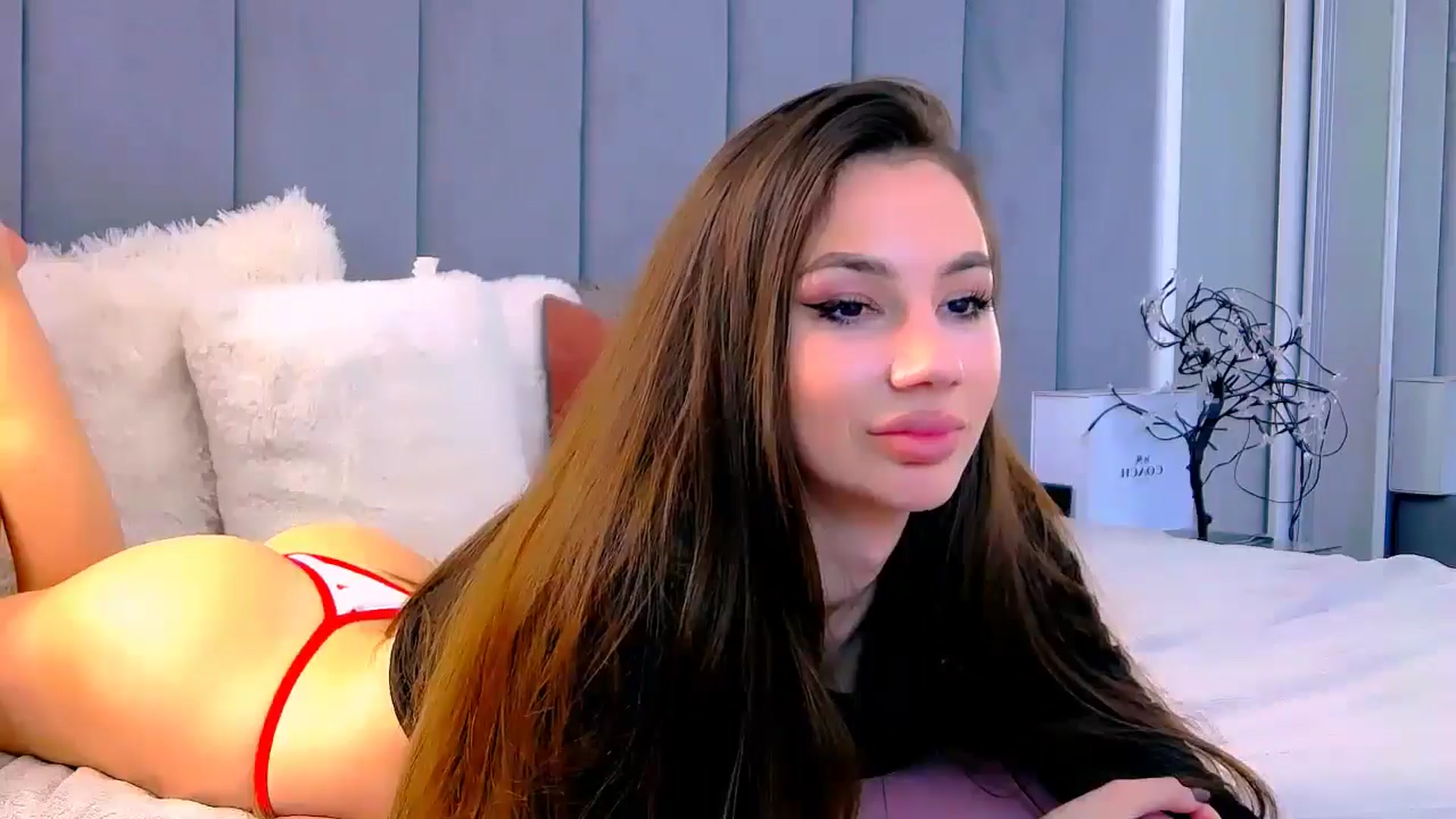 Gallery image thumbnail from Selenita007's myfreecams stream on, 11/02/2025, 17:31 image 16 of 20