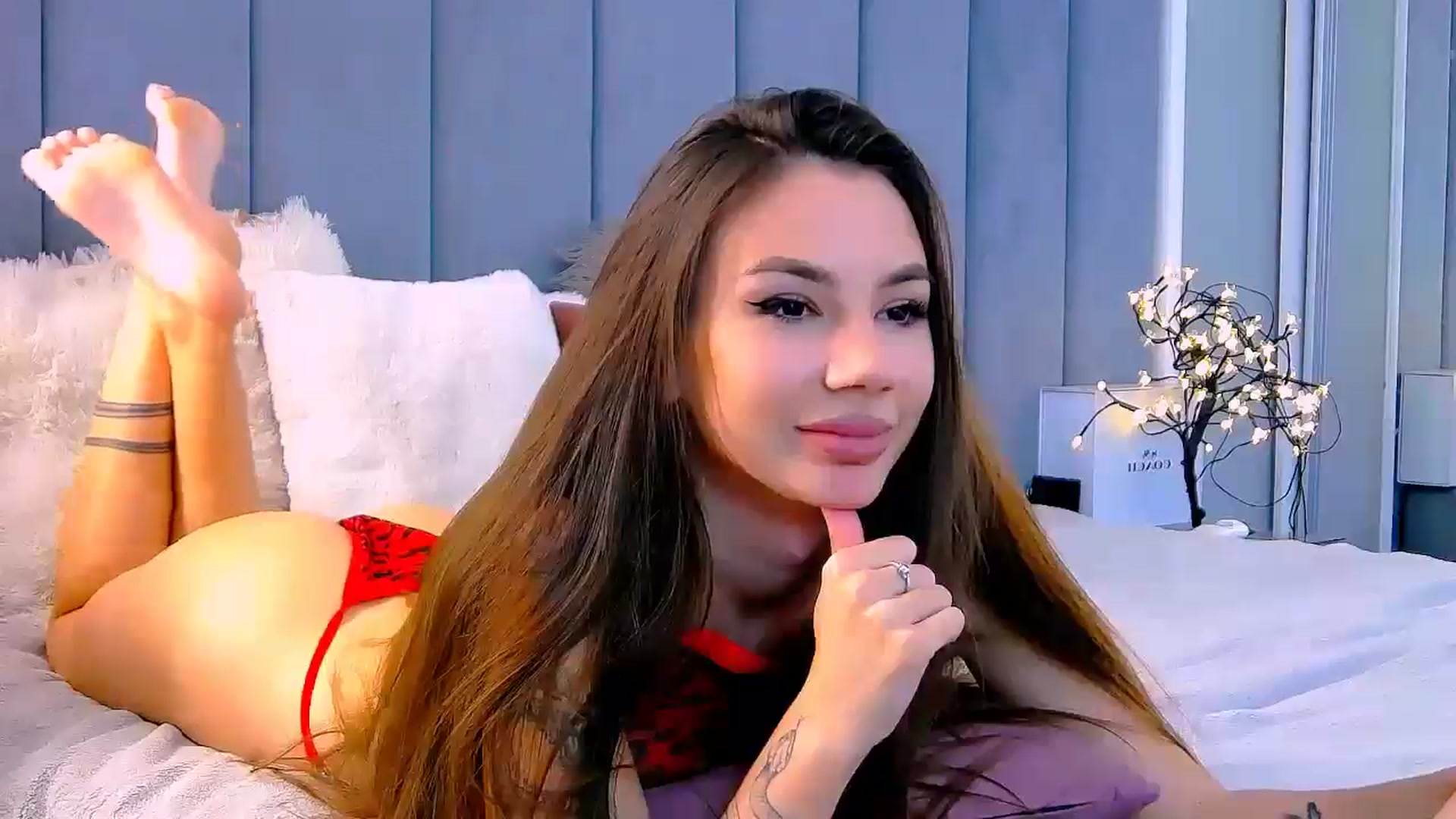 Gallery image thumbnail from Selenita007's myfreecams stream on, 11/05/2025, 08:23 image 10 of 20
