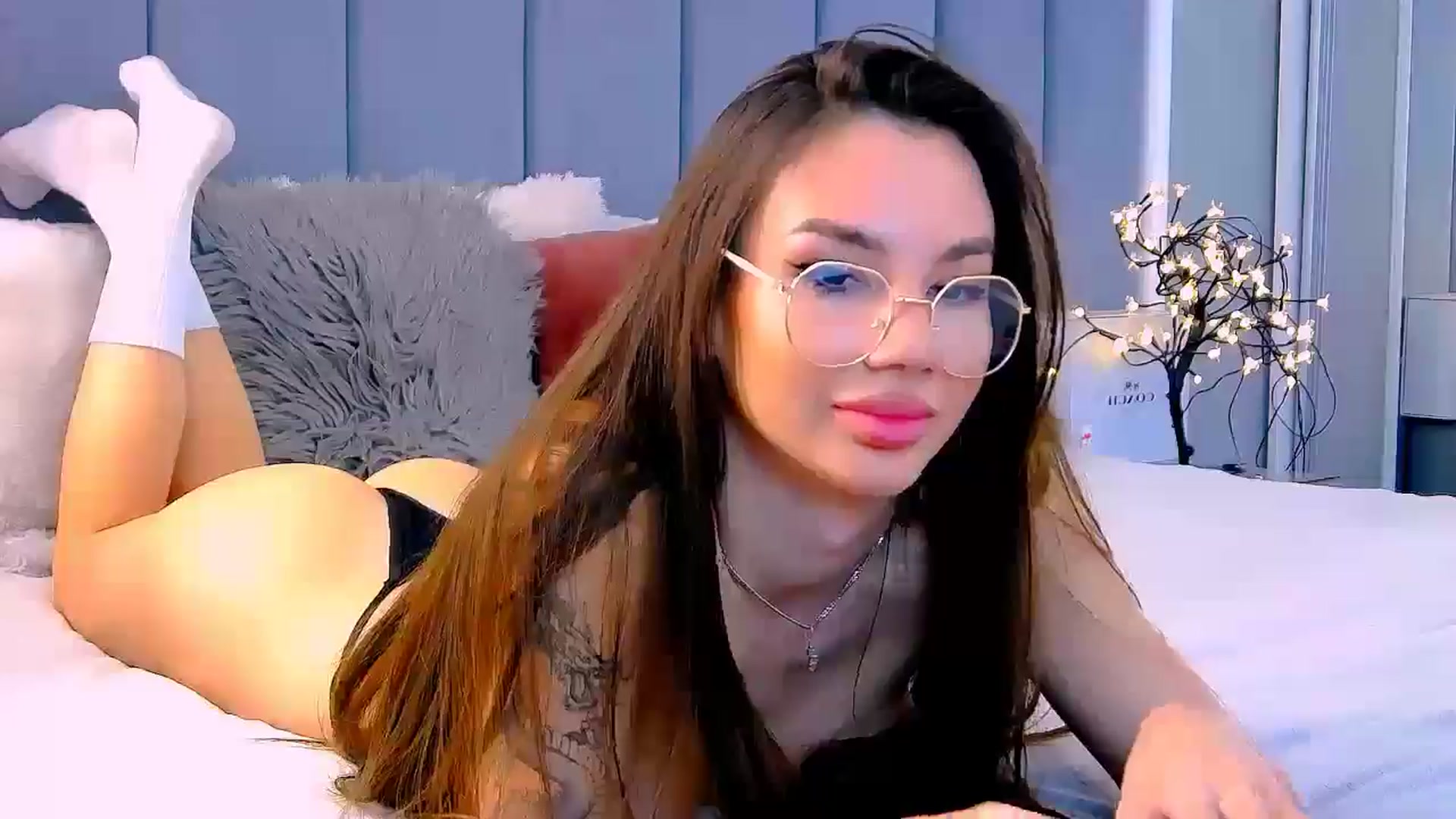 Gallery image thumbnail from Selenita007's myfreecams stream on, 11/17/2025, 07:45 image 13 of 20